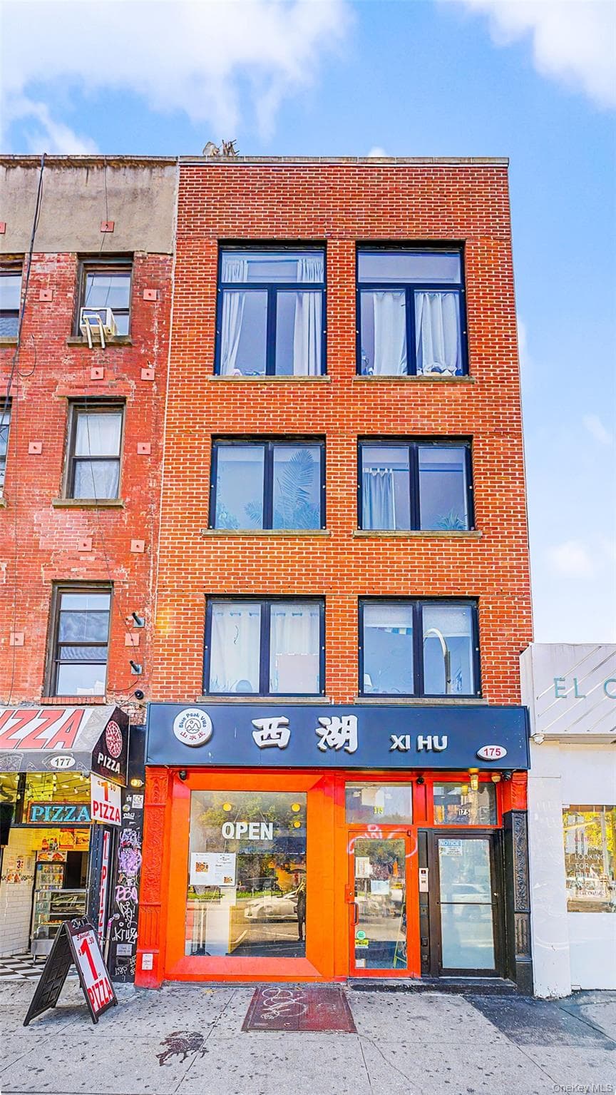 200 Allen Street thumbnail 2