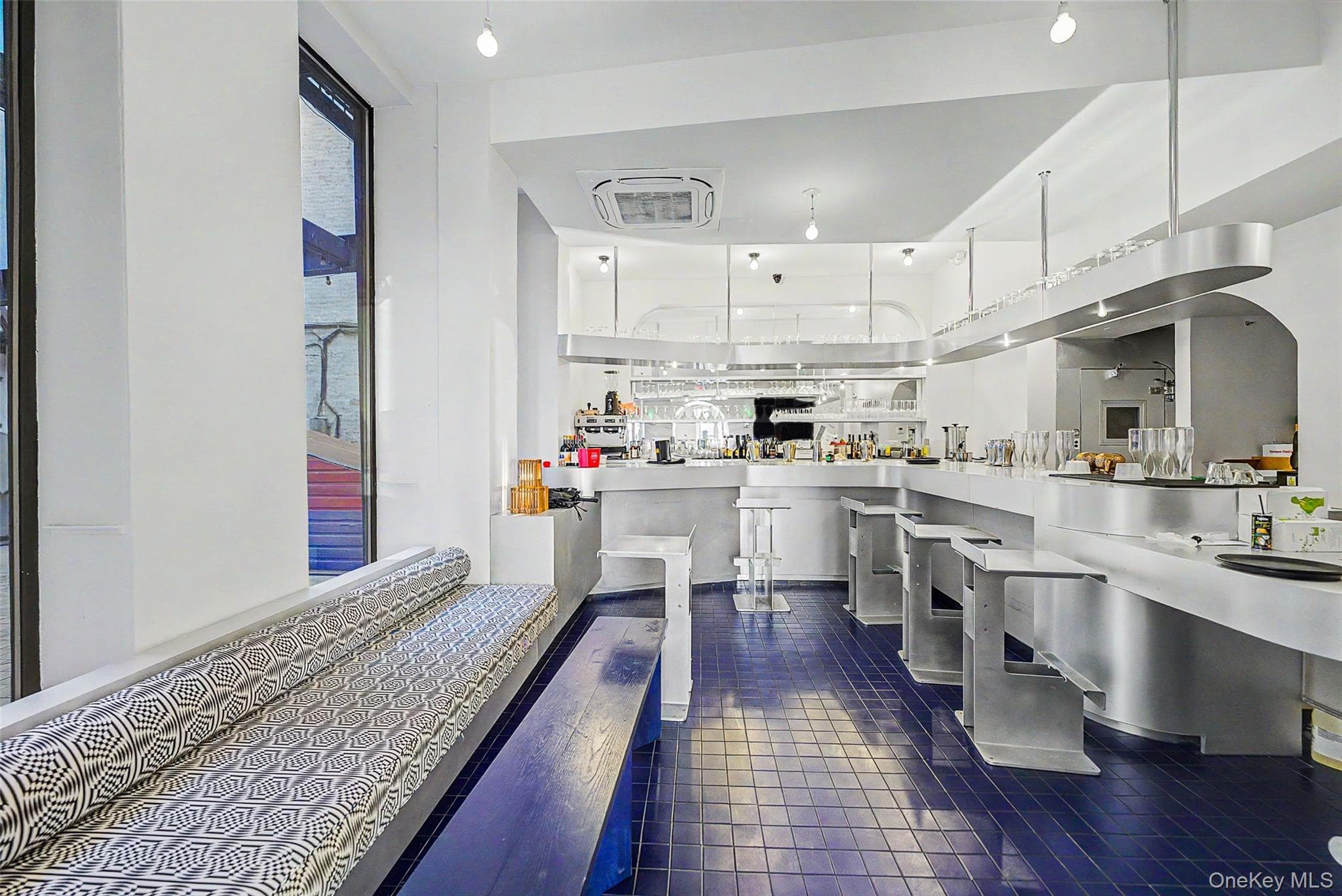200 Allen Street thumbnail 6