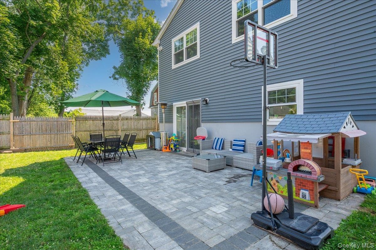 140 Winthrop Avenue thumbnail 23