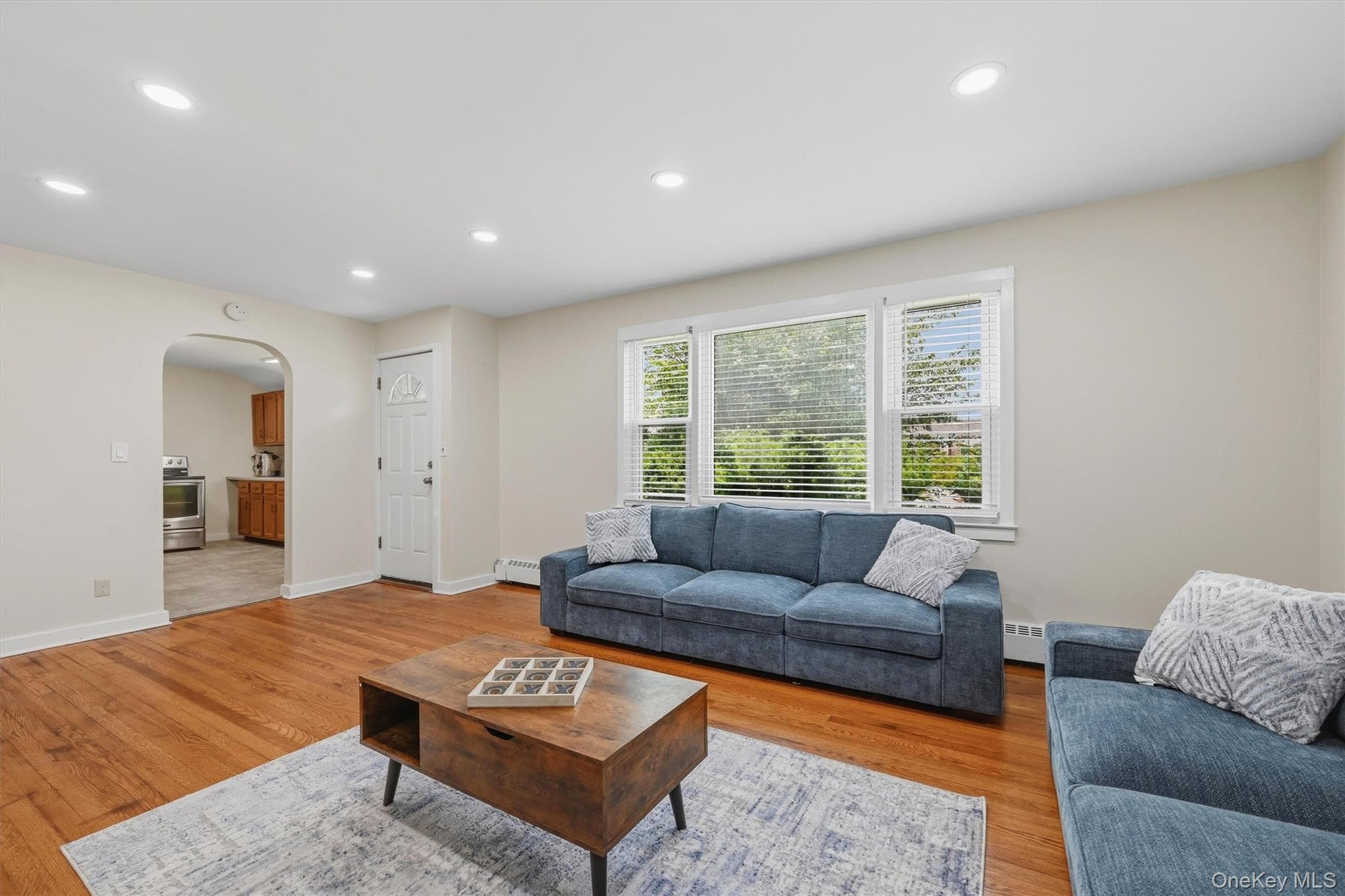 21 Hillside Avenue thumbnail 10