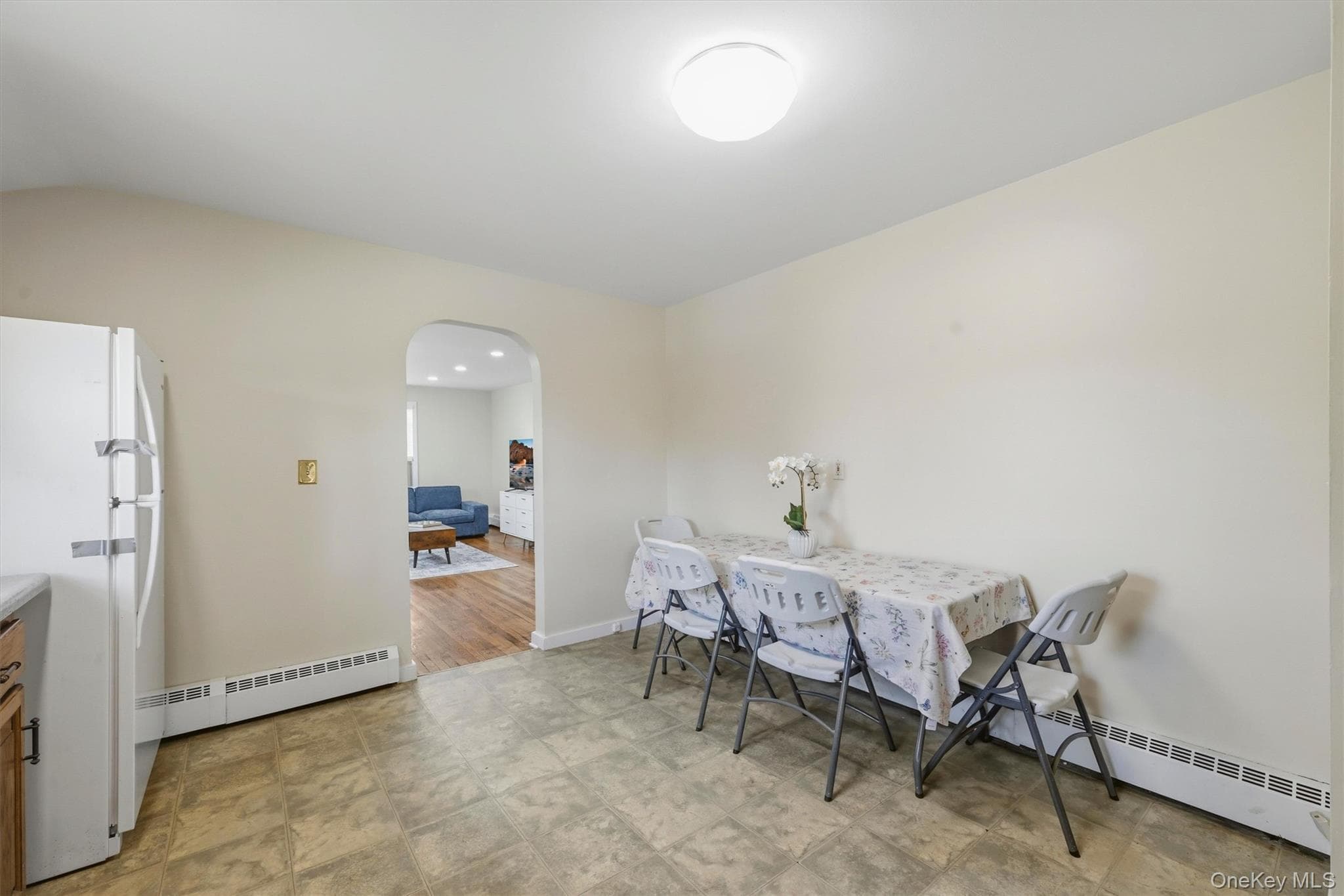 21 Hillside Avenue thumbnail 14