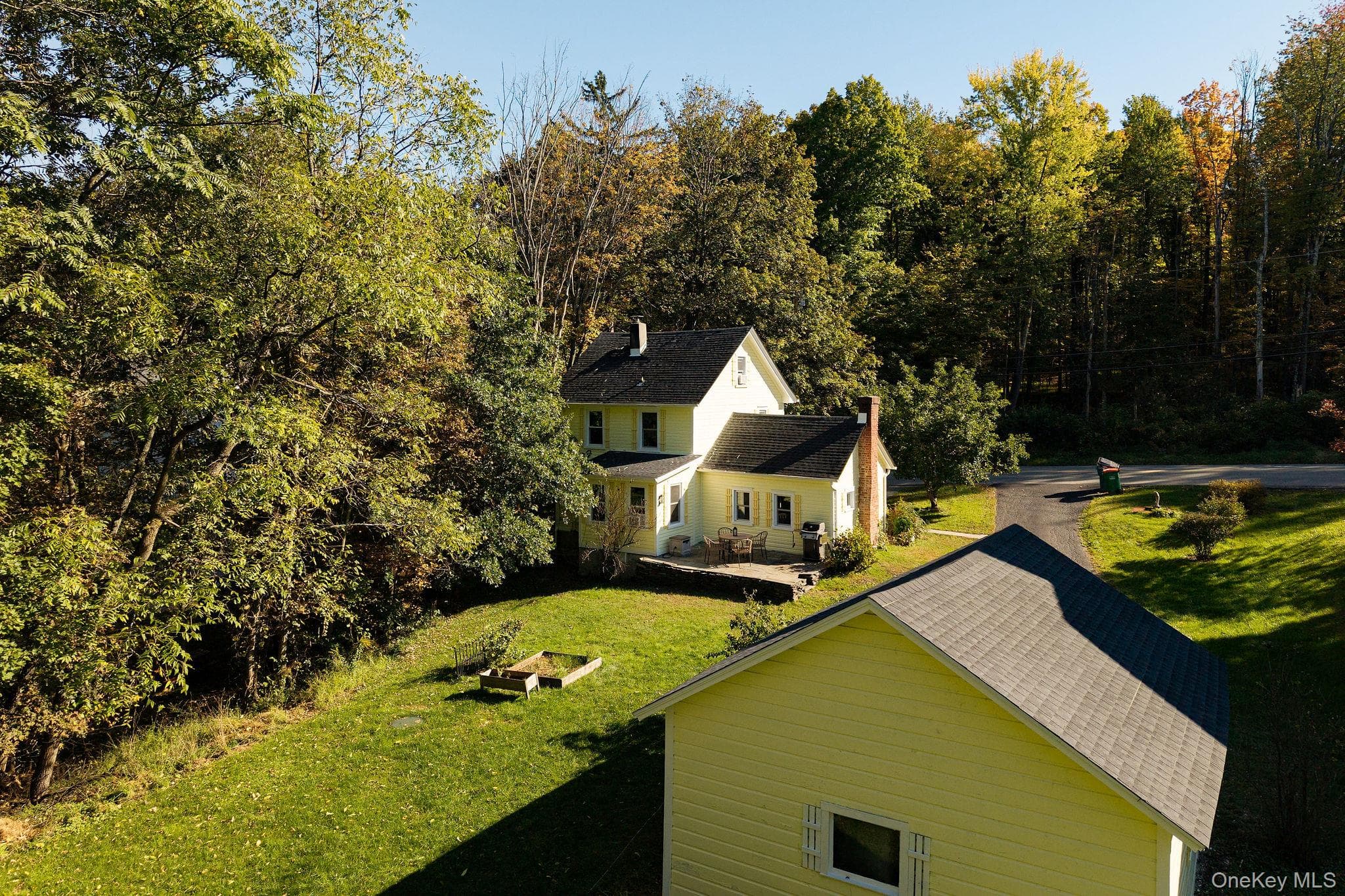 594 Washington Avenue thumbnail 25