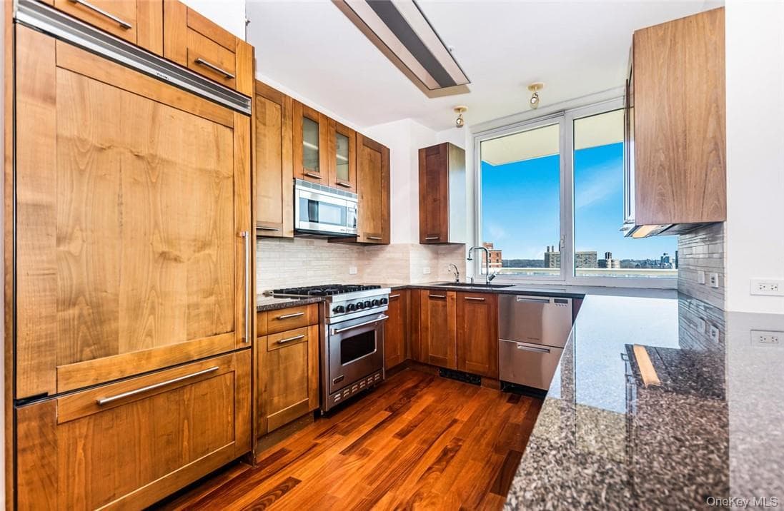 640 W 237th Street Unit: 11A thumbnail 8