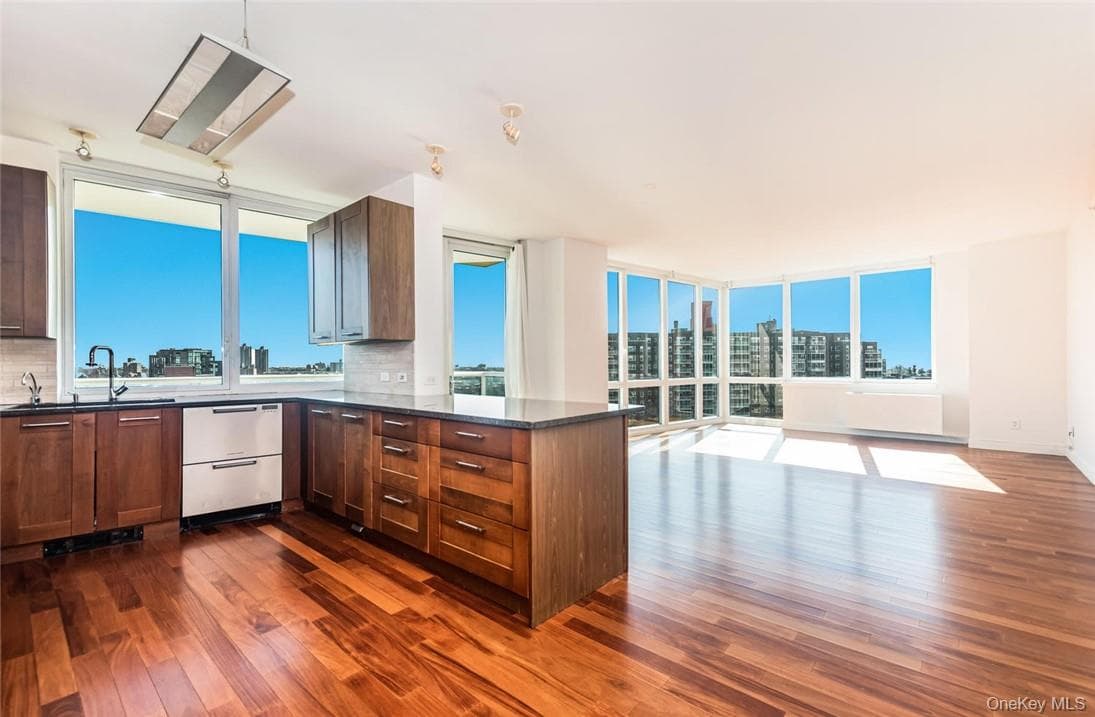 640 W 237th Street Unit: 11A thumbnail 6