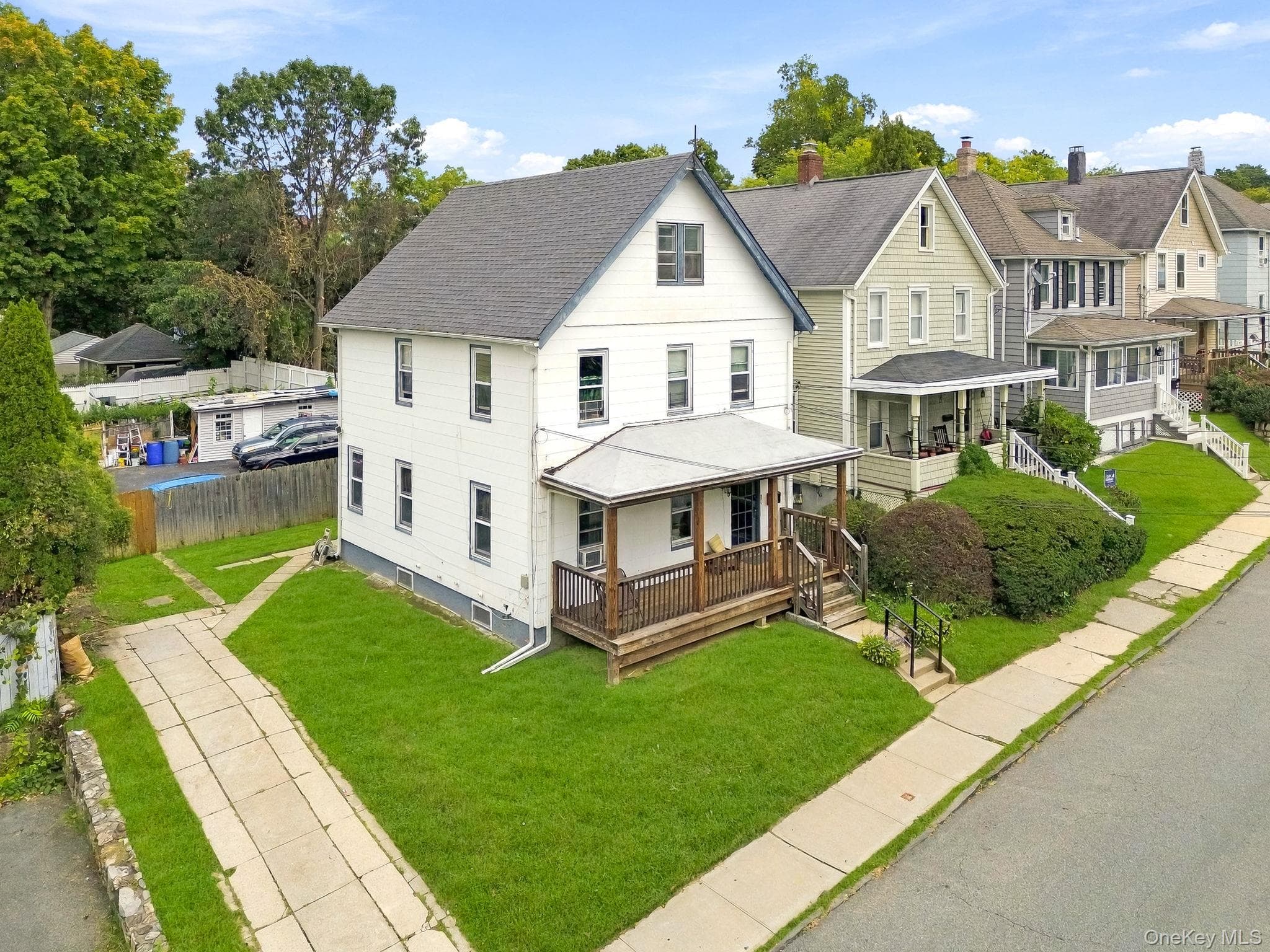 1008 Hudson Avenue thumbnail 2