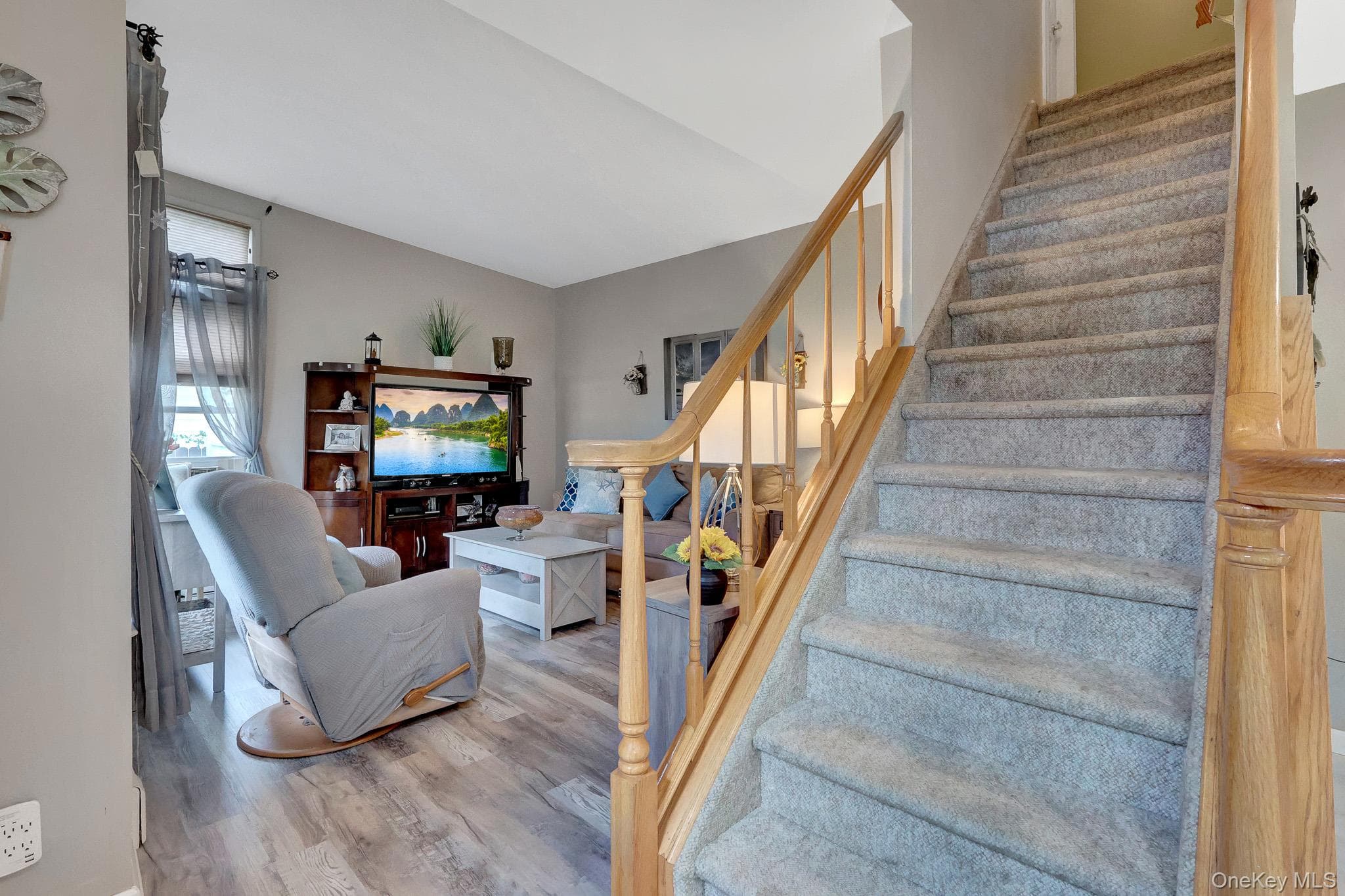 121 Wright Avenue thumbnail 4
