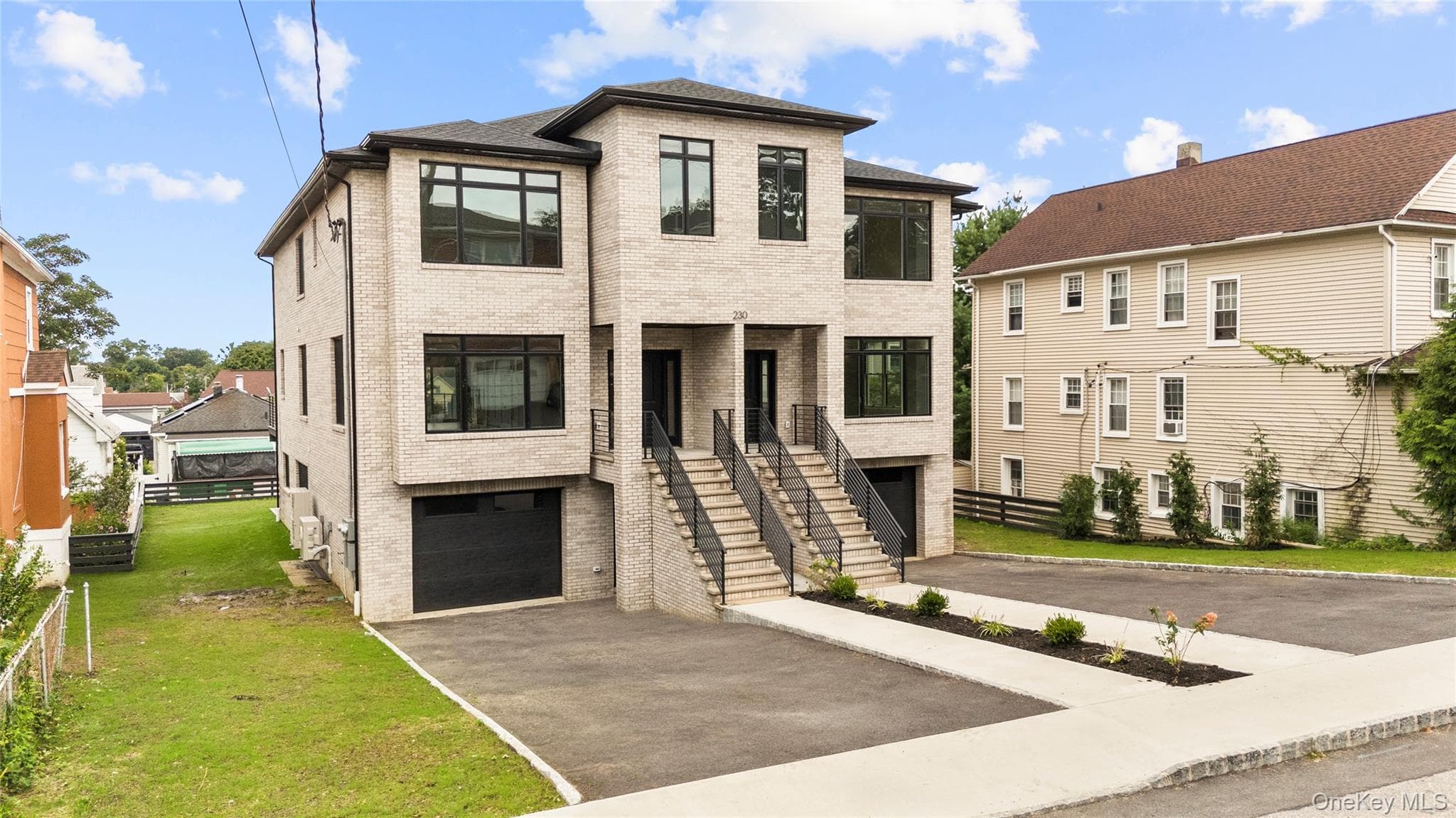 230 Trenchard Street thumbnail 2