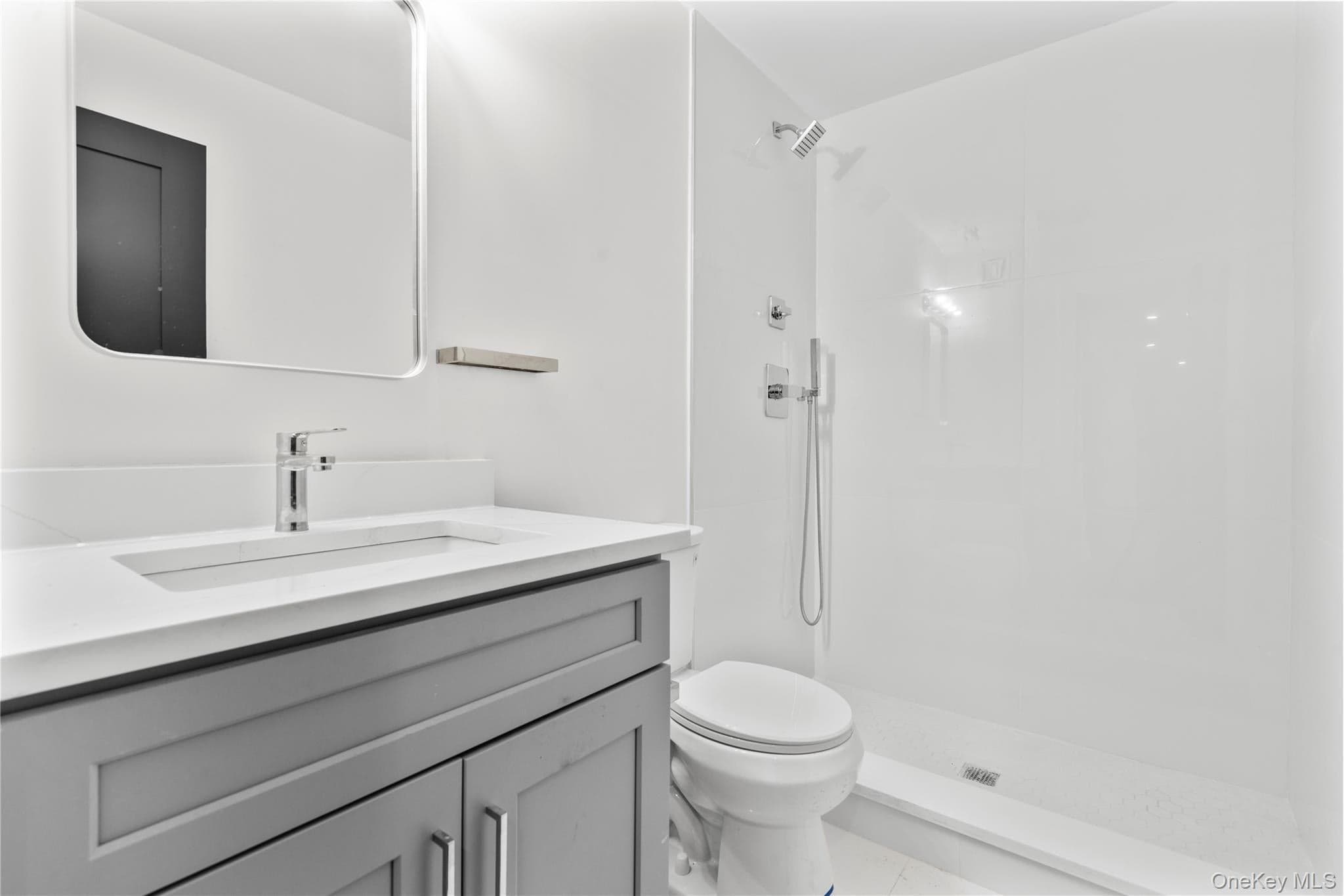 230 Trenchard Street thumbnail 29