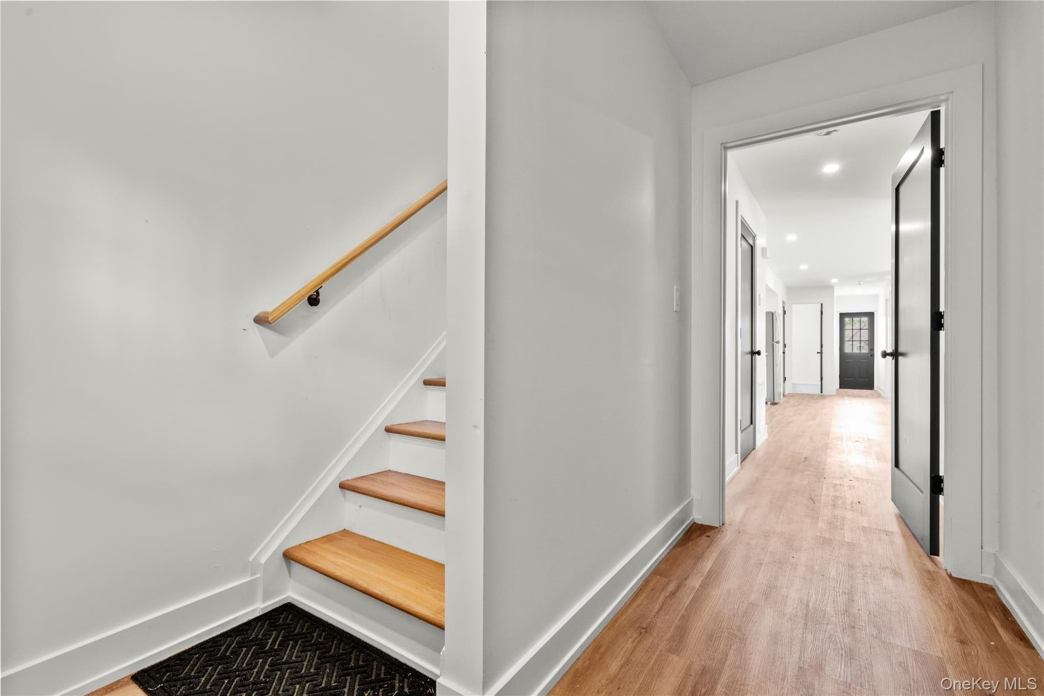 230 Trenchard Street thumbnail 25