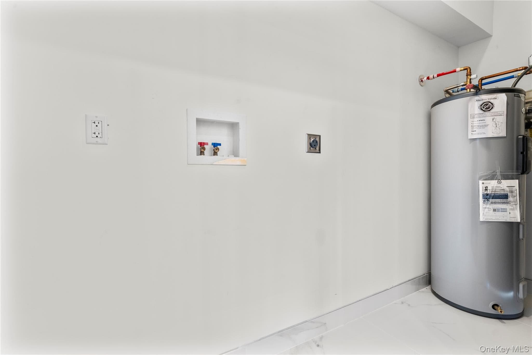 230 Trenchard Street thumbnail 38