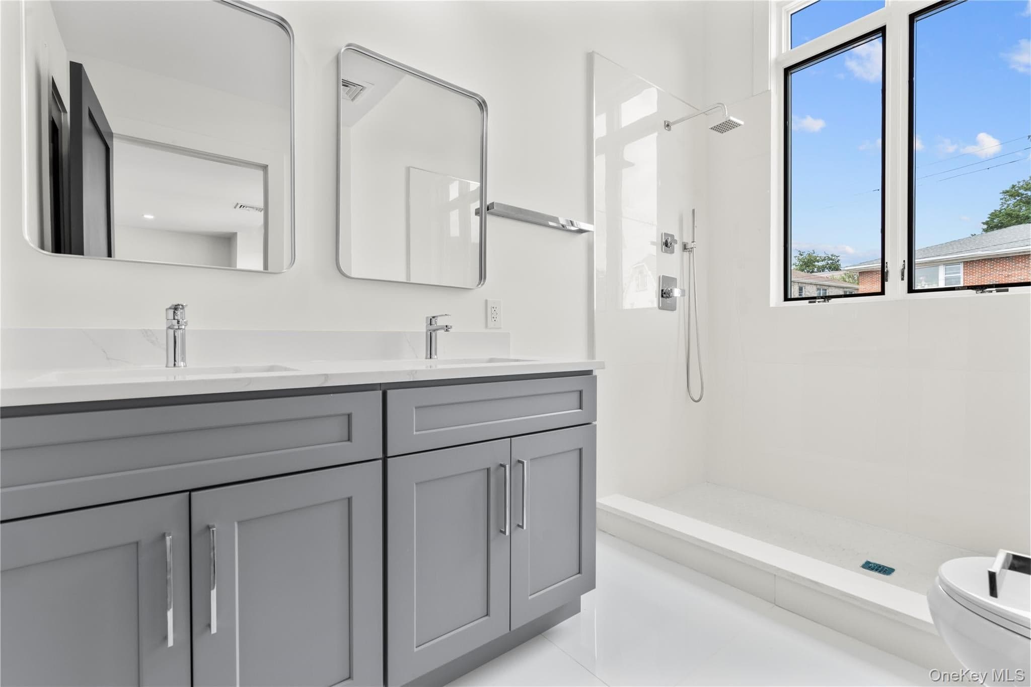 230 Trenchard Street thumbnail 18