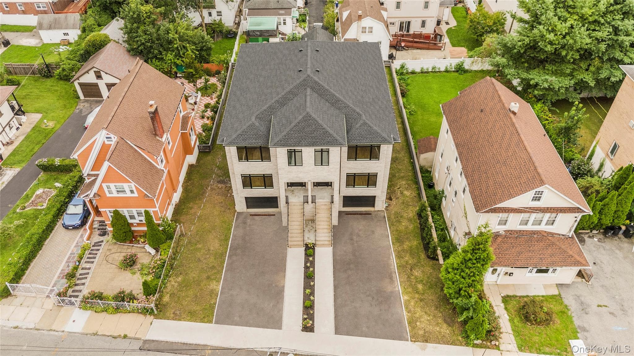 230 Trenchard Street thumbnail 44