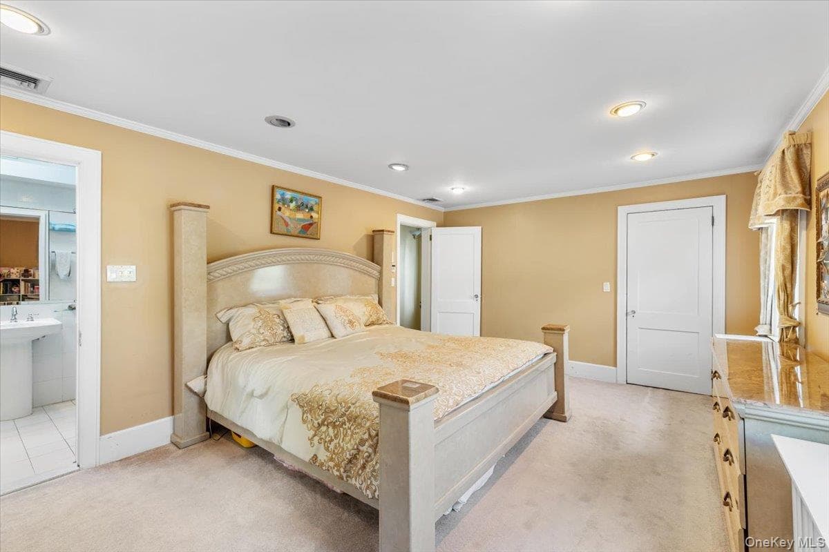 126 Hampshire Road thumbnail 19