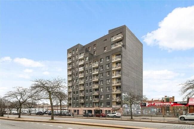 70-26 Queens Boulevard Unit: 10E, Woodside
