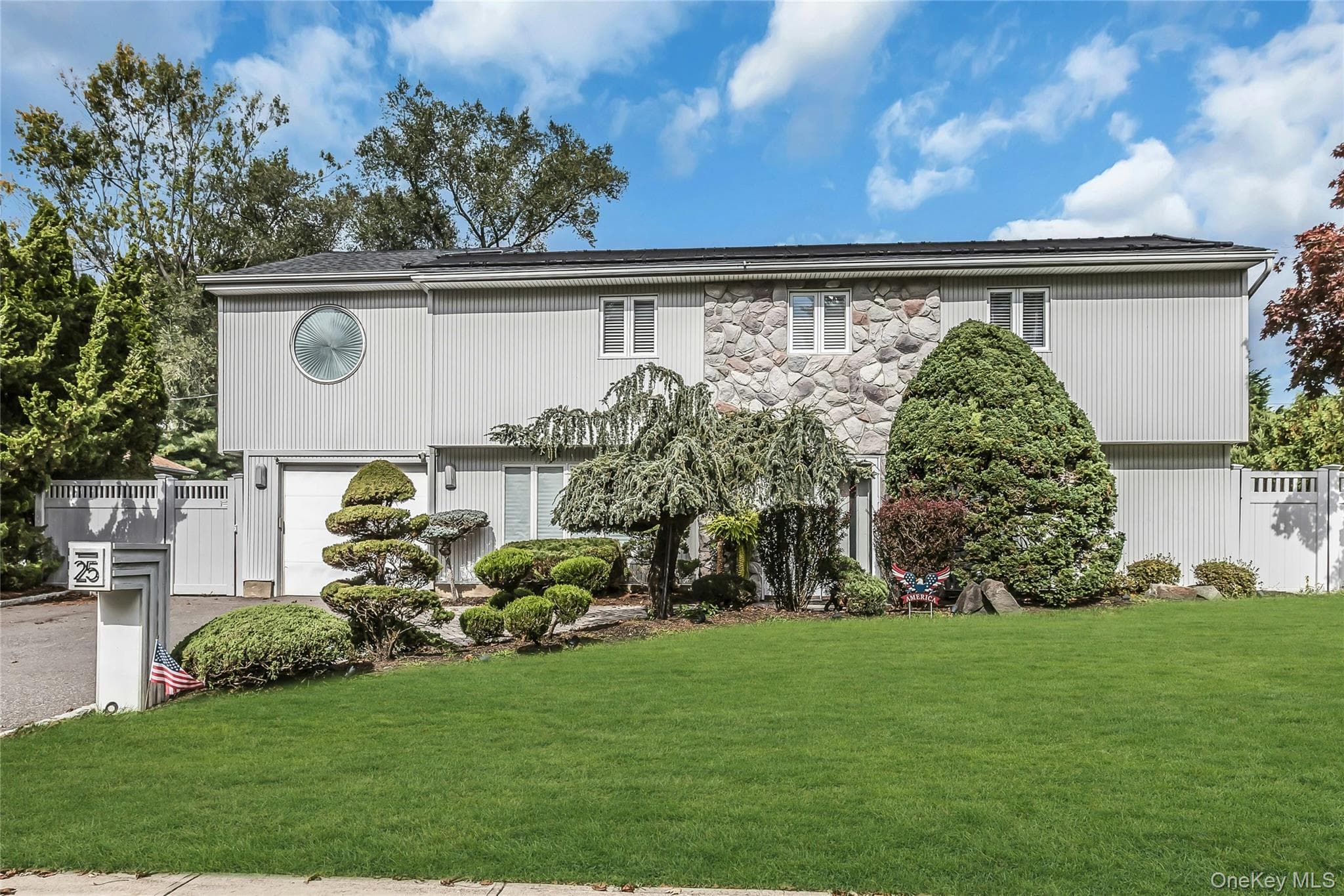 25 Lesley Lane, Old Bethpage