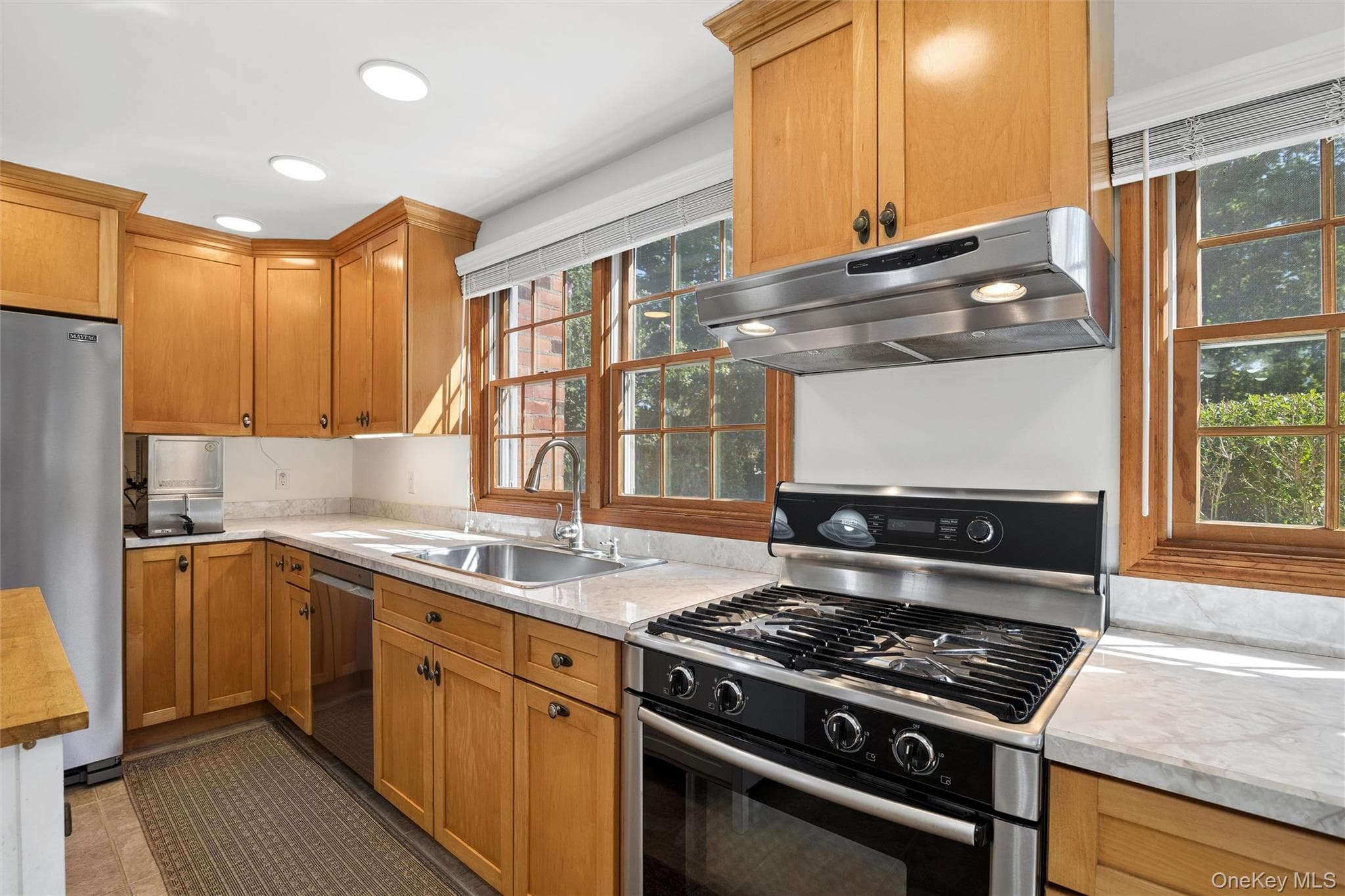 75 Champlin Avenue thumbnail 15