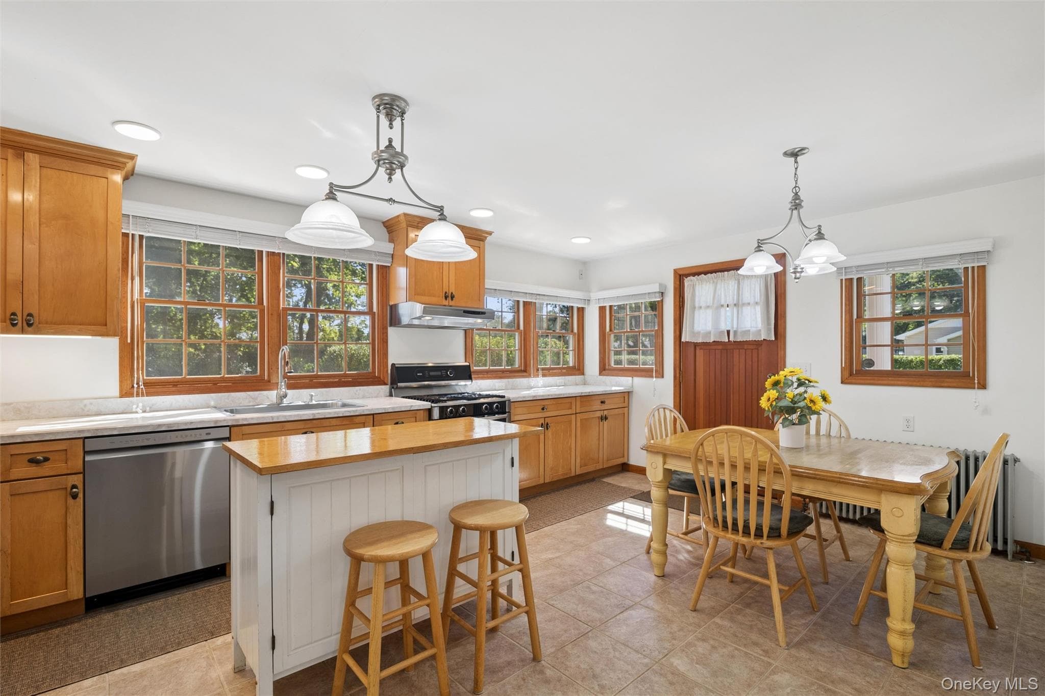 75 Champlin Avenue thumbnail 12
