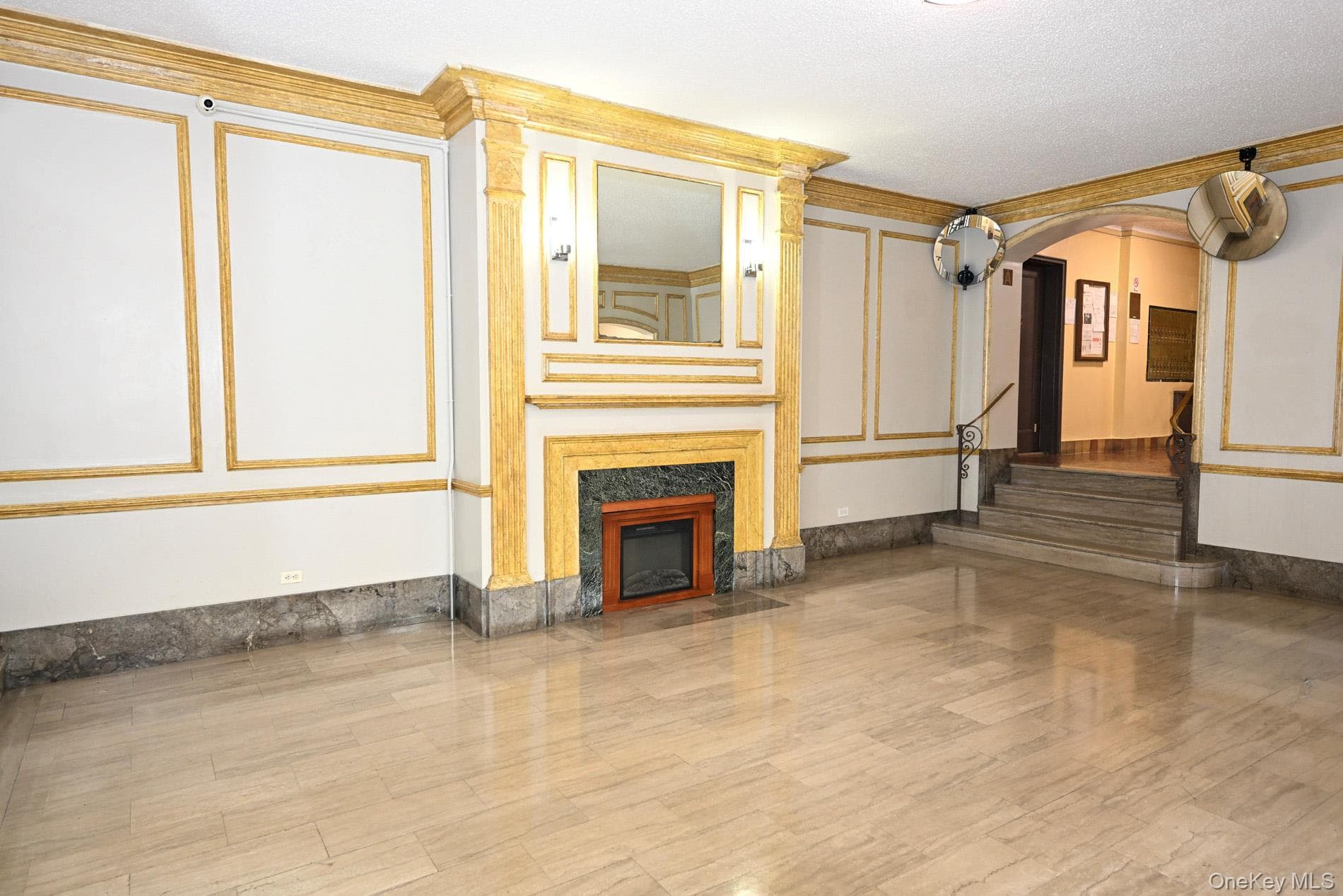 61-41 Saunders Street Unit: B25 thumbnail 8