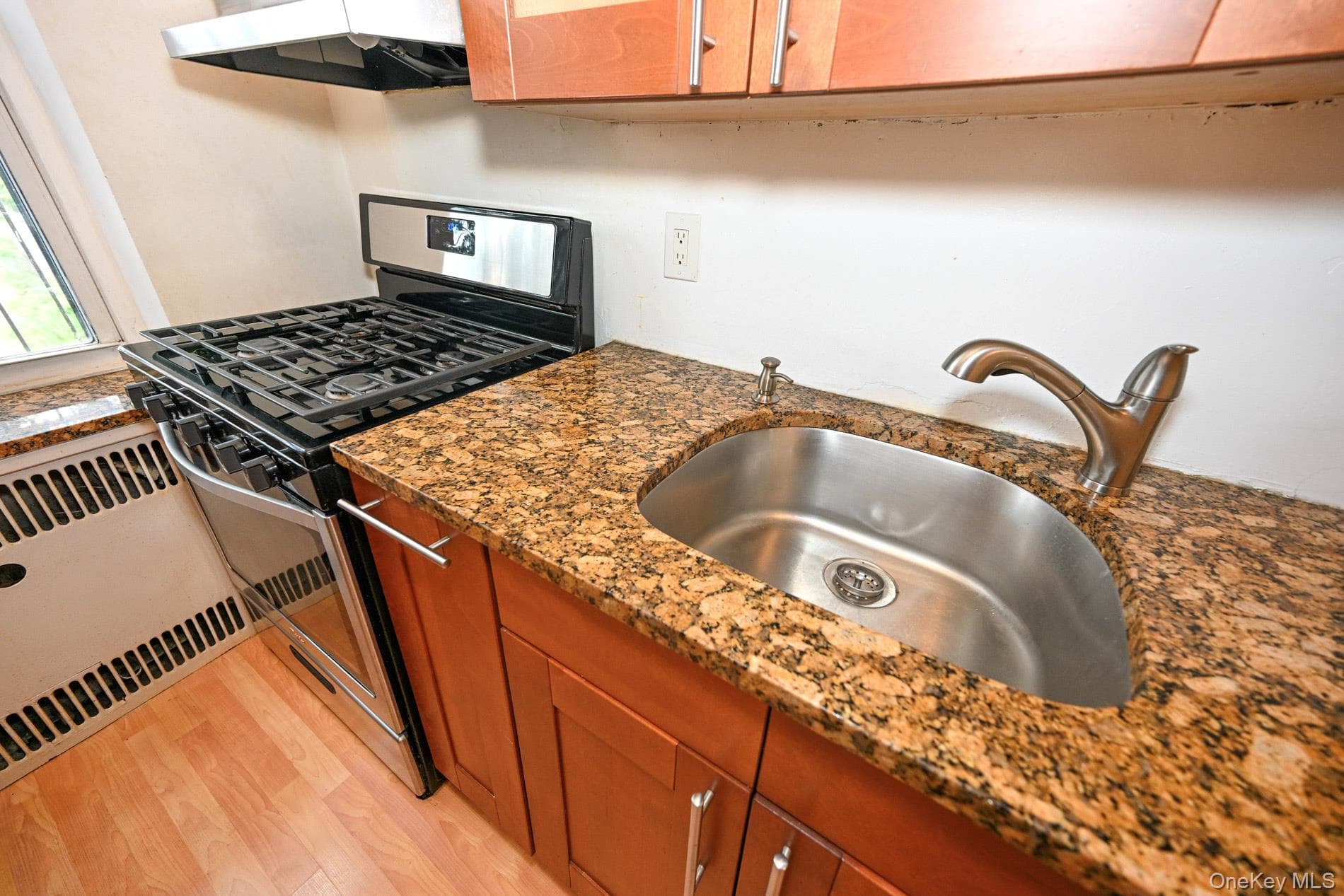 61-41 Saunders Street Unit: B25 thumbnail 23