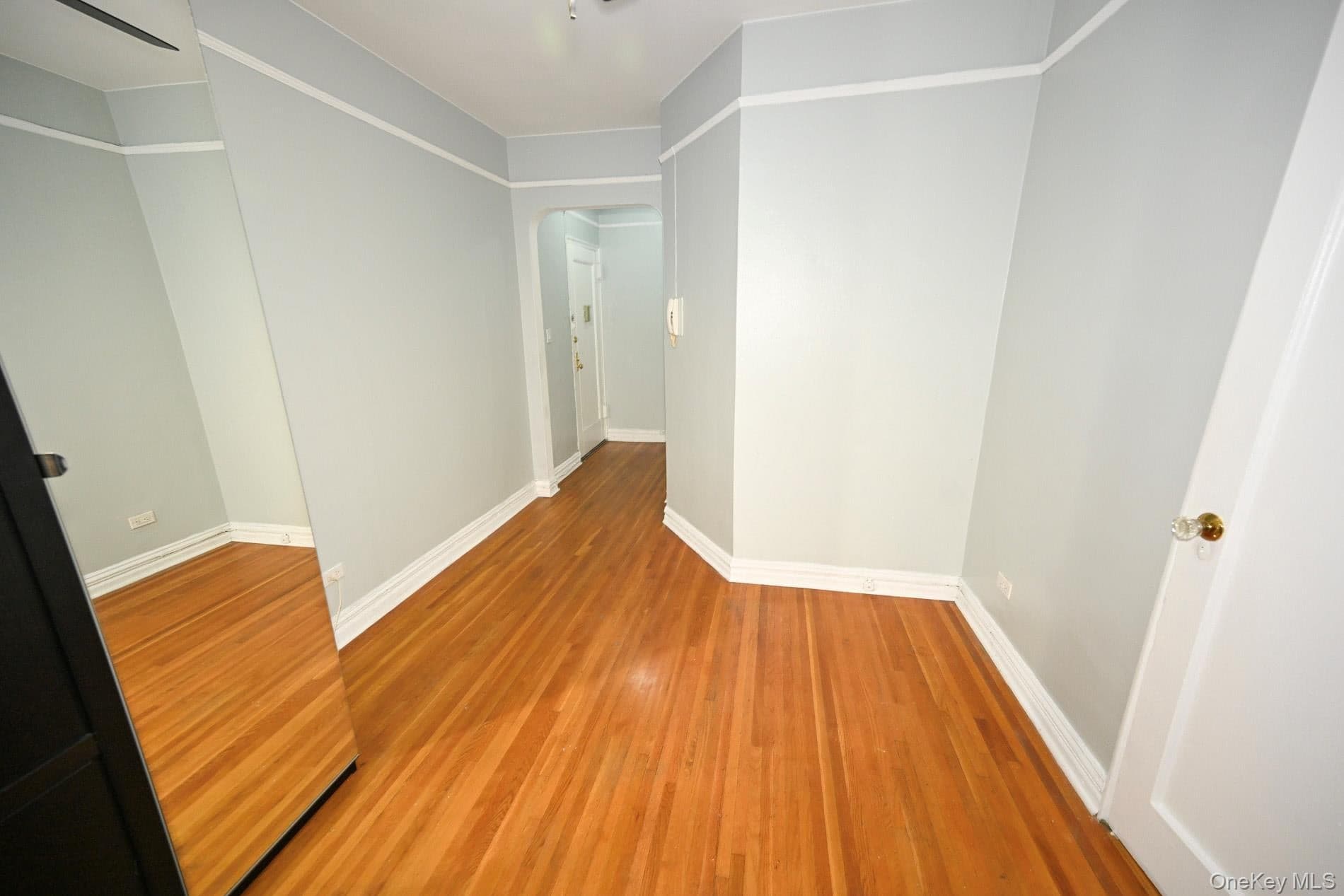 61-41 Saunders Street Unit: B25 thumbnail 12