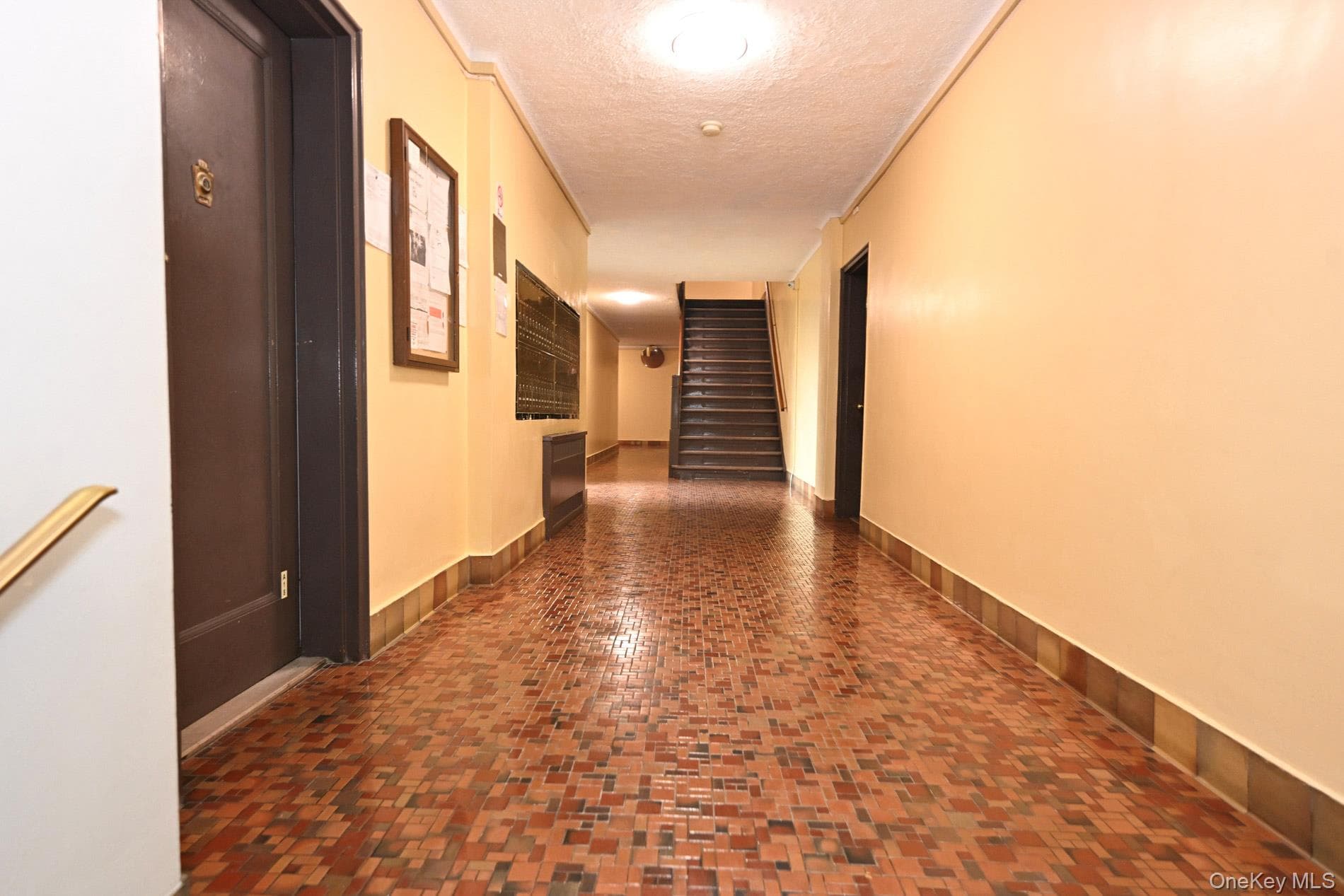 61-41 Saunders Street Unit: B25 thumbnail 9