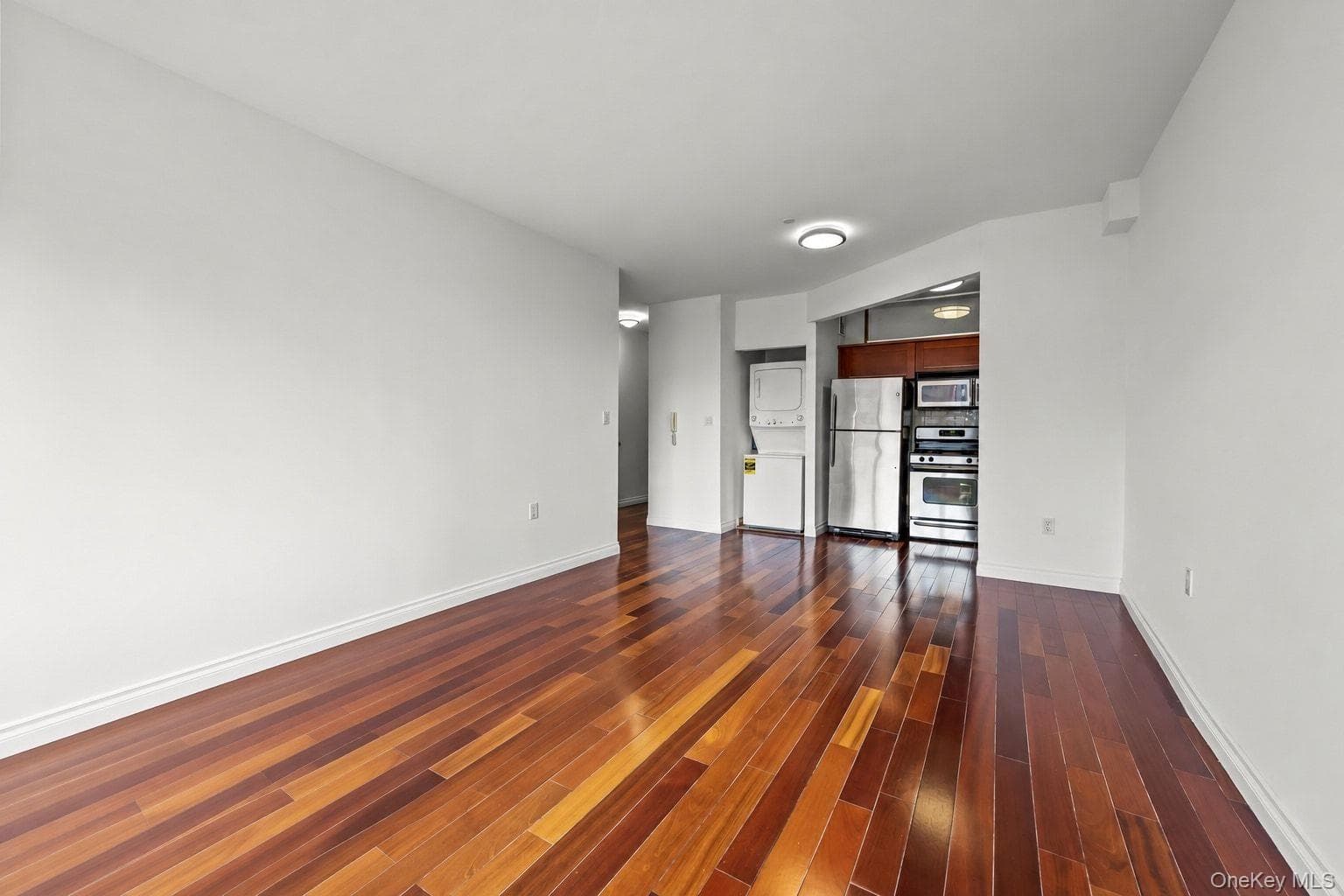 30-85 Vernon Boulevard Unit: 6E thumbnail 2