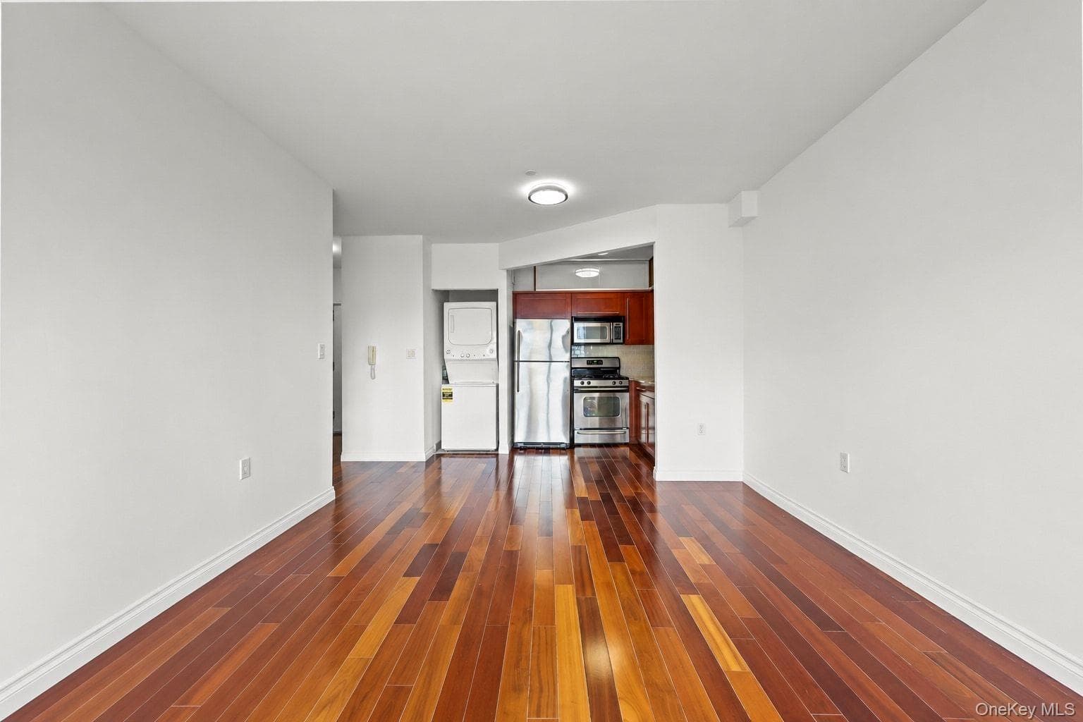 30-85 Vernon Boulevard Unit: 6E thumbnail 4