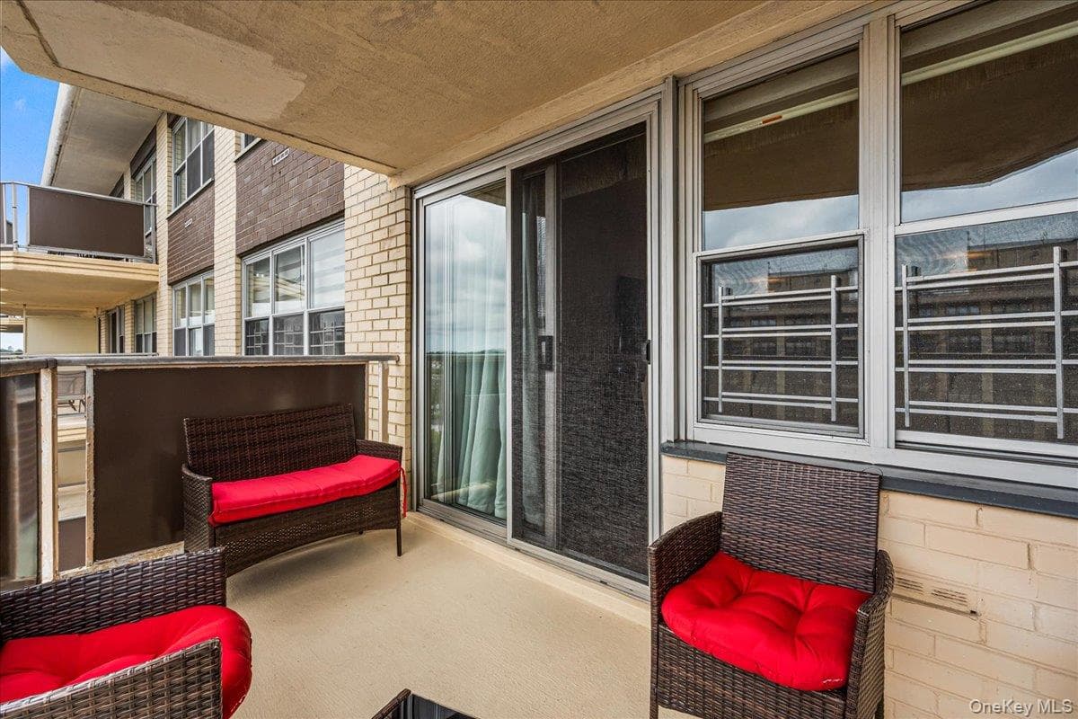 17-85 215 Street Unit: 16 J thumbnail 10