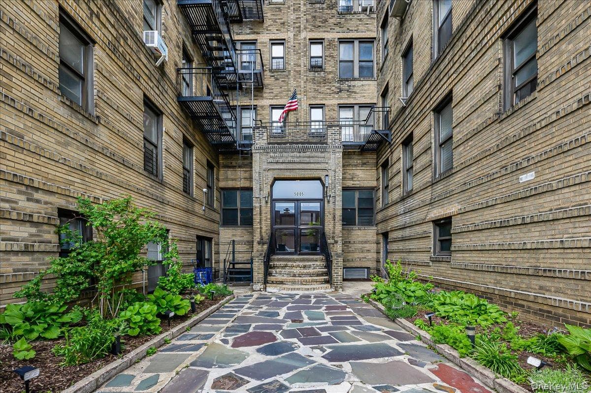 50-05 43rd Avenue Ave Unit: 1M thumbnail 2