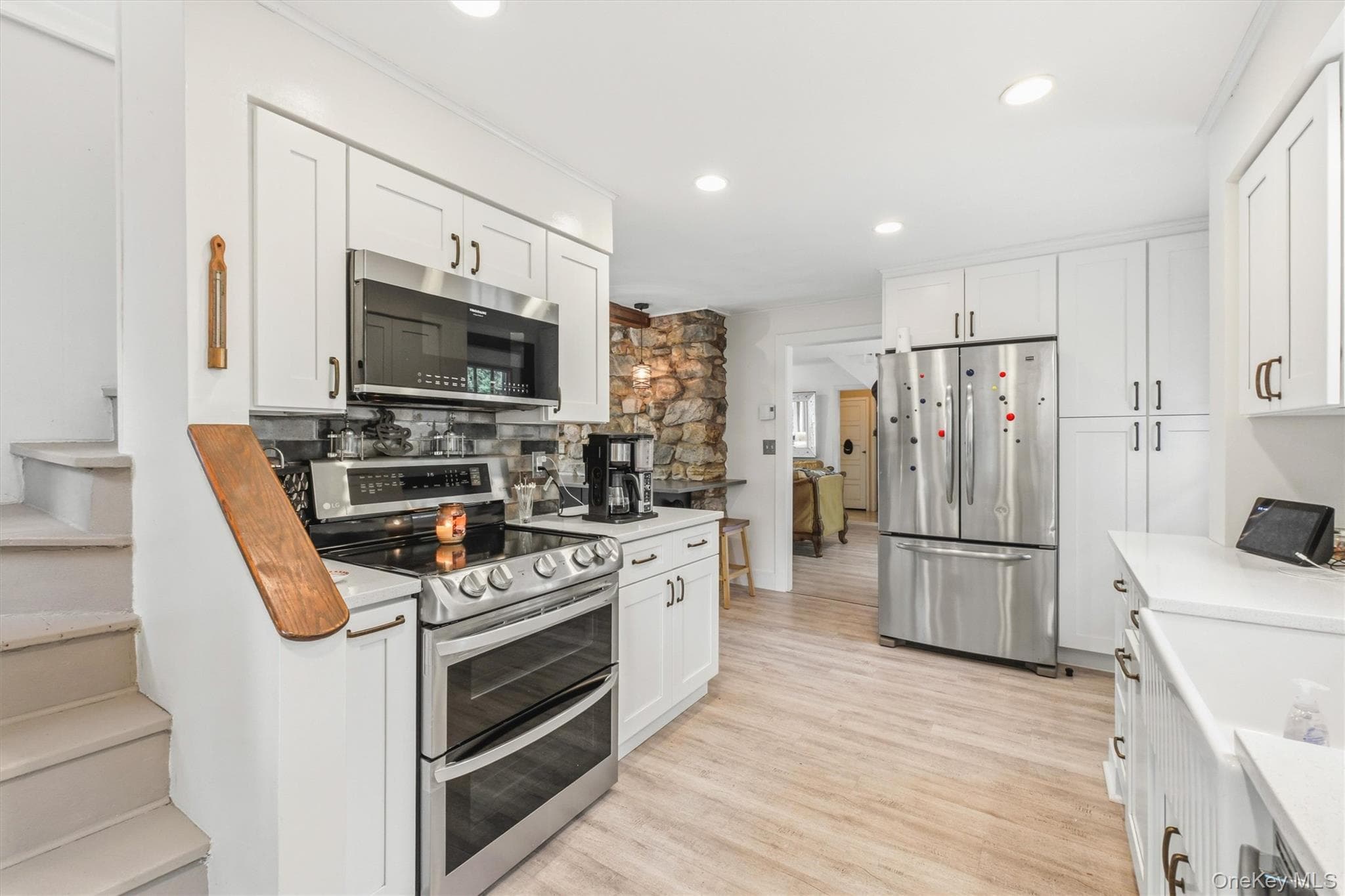 24 Tamarack Road thumbnail 11