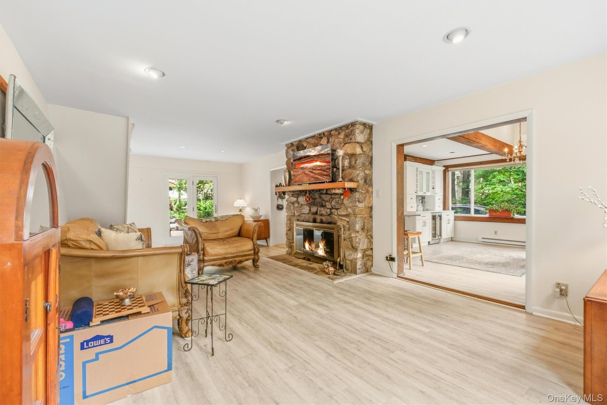 24 Tamarack Road thumbnail 6