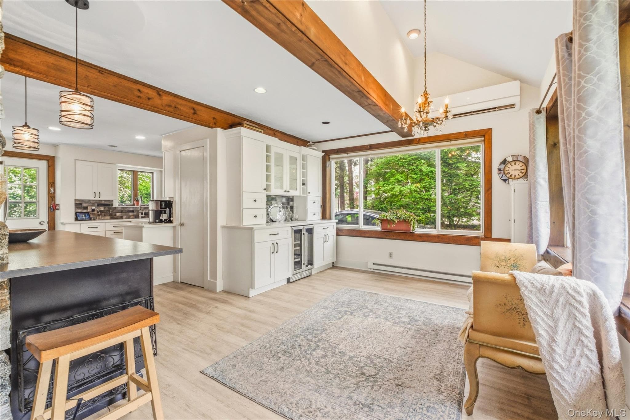24 Tamarack Road thumbnail 8