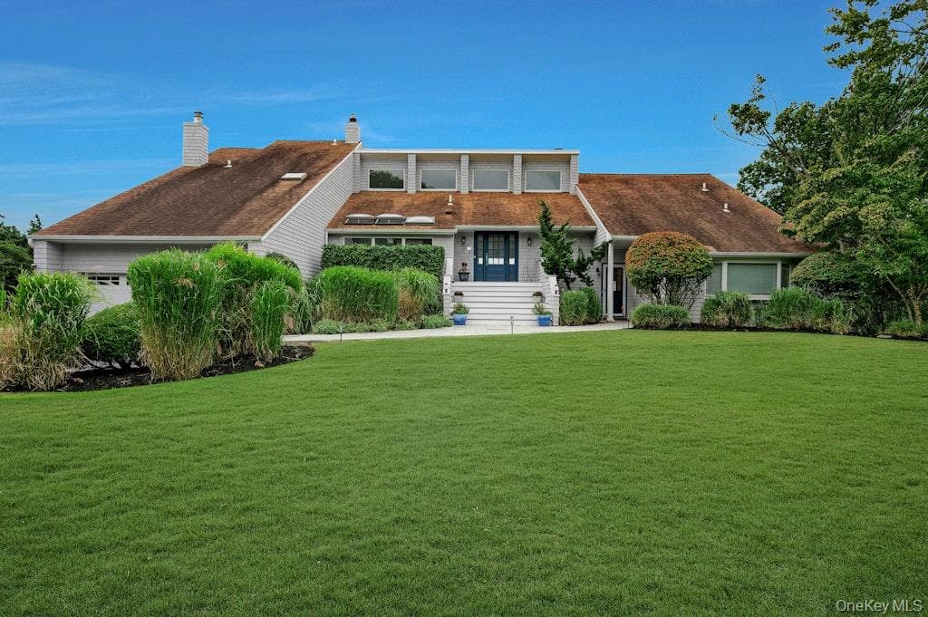 11 Convent Lane, Center Moriches
