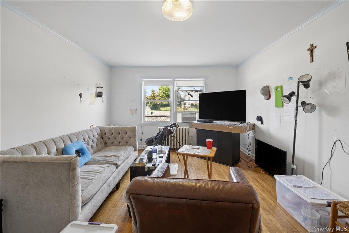 115 N Barry Avenue thumbnail 16