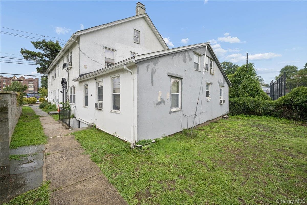 115 N Barry Avenue thumbnail 6