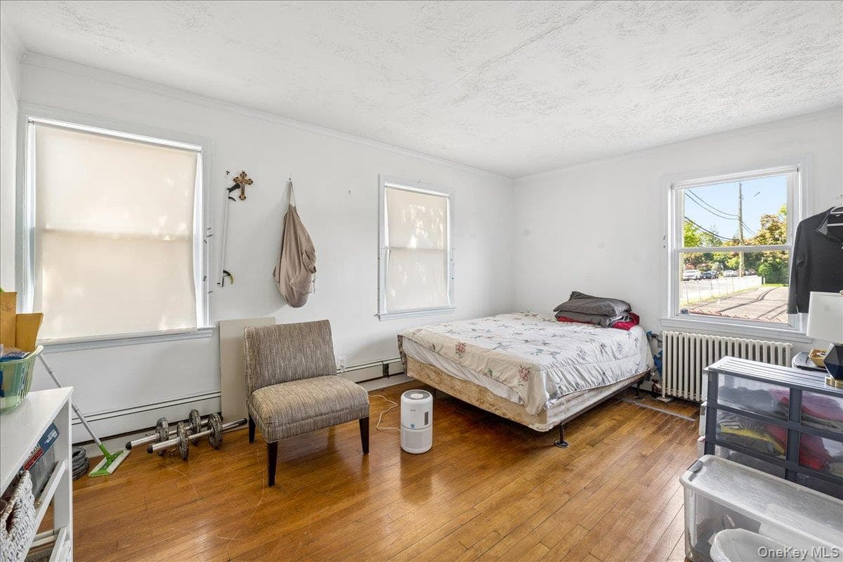 115 N Barry Avenue thumbnail 11