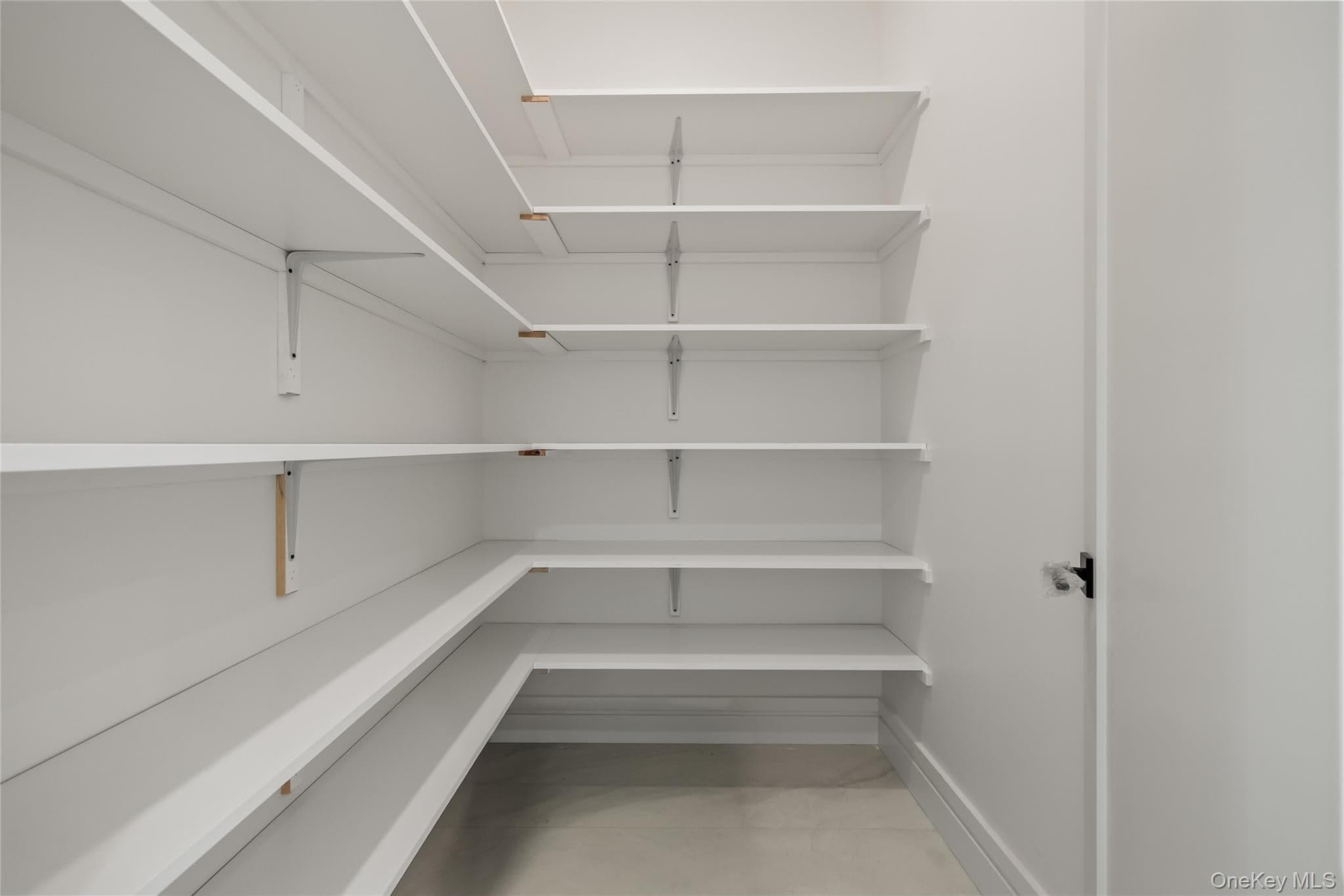 110 Fairview Avenue Unit: #202 thumbnail 14