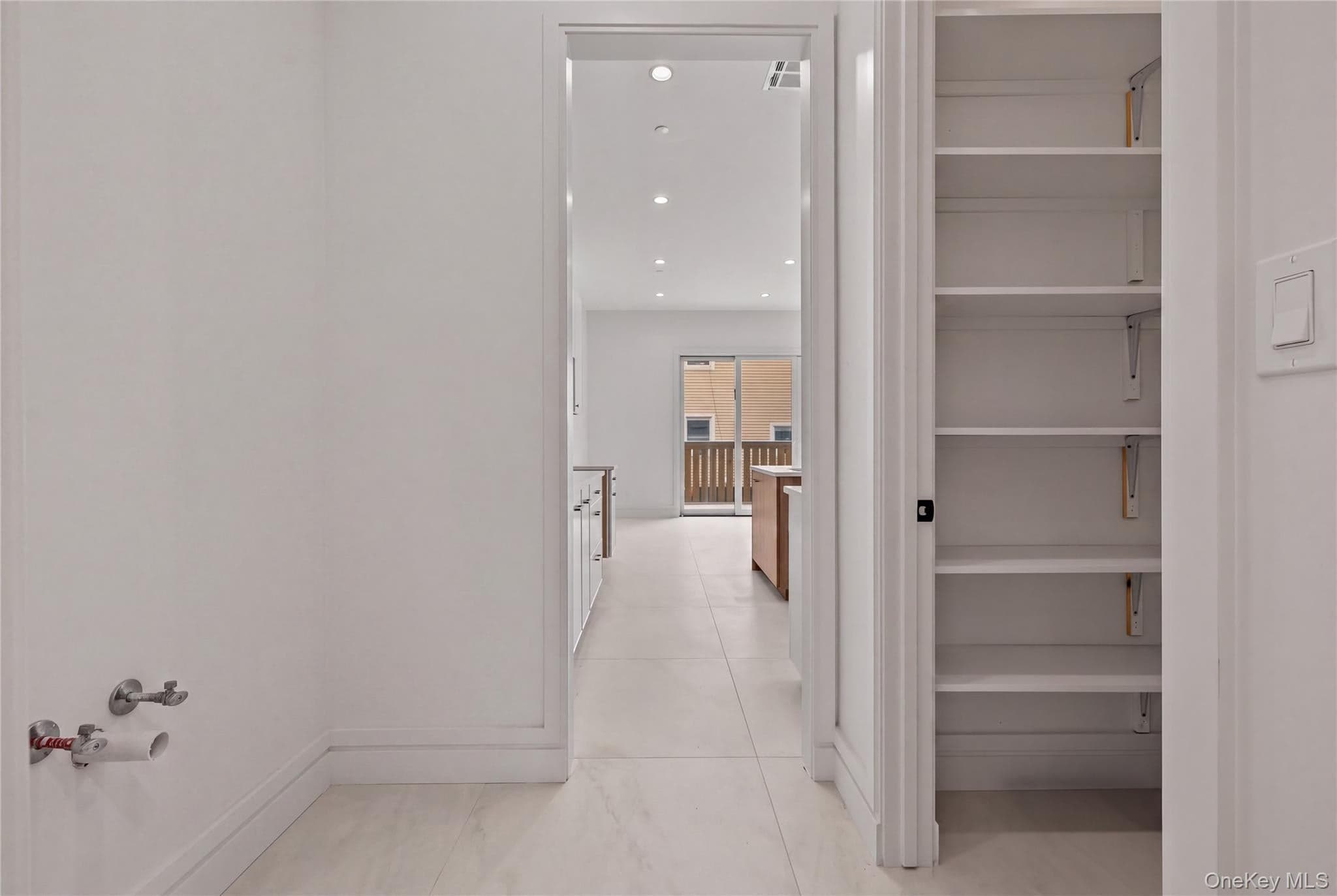 110 Fairview Avenue Unit: #202 thumbnail 15