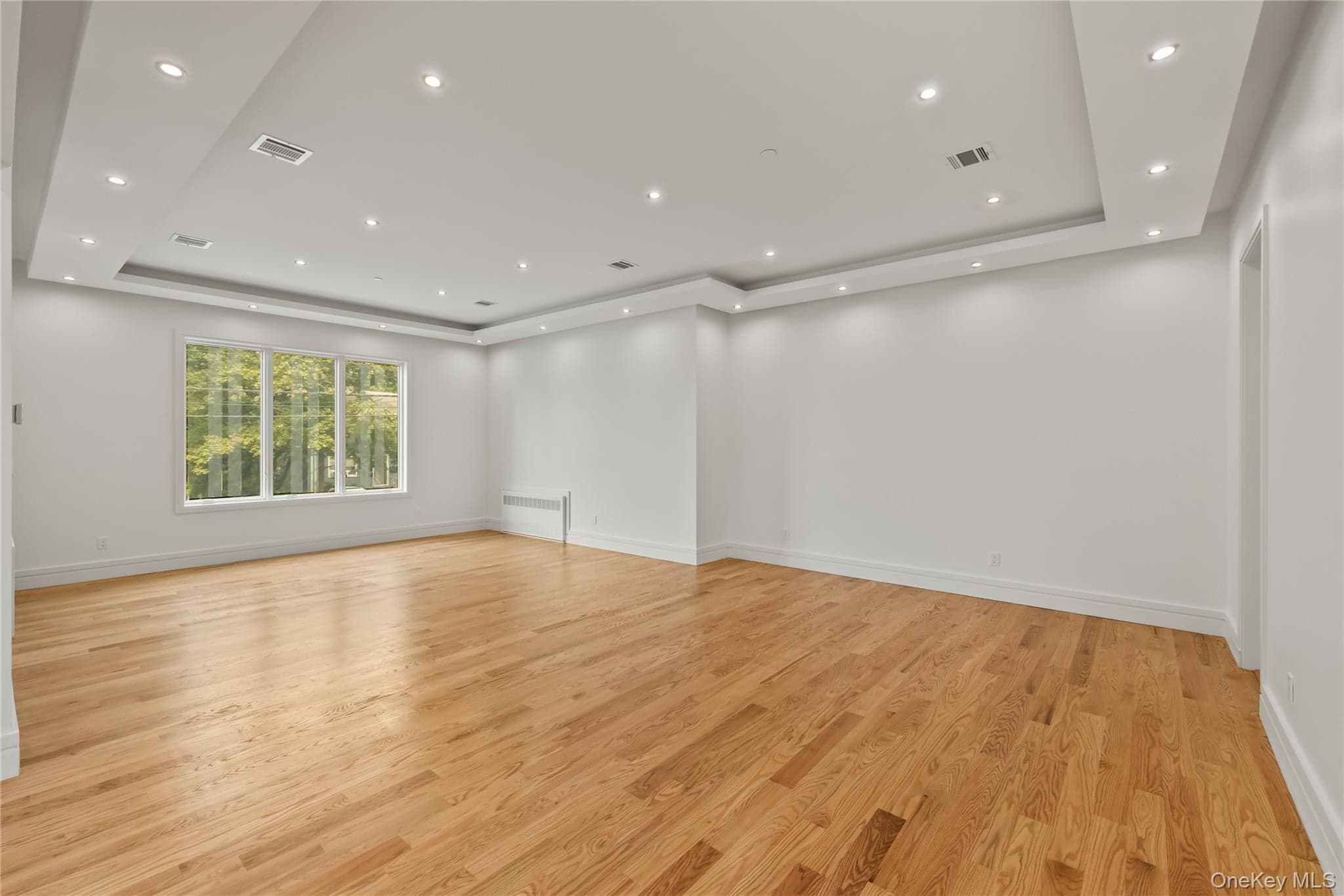 110 Fairview Avenue Unit: #202 thumbnail 8