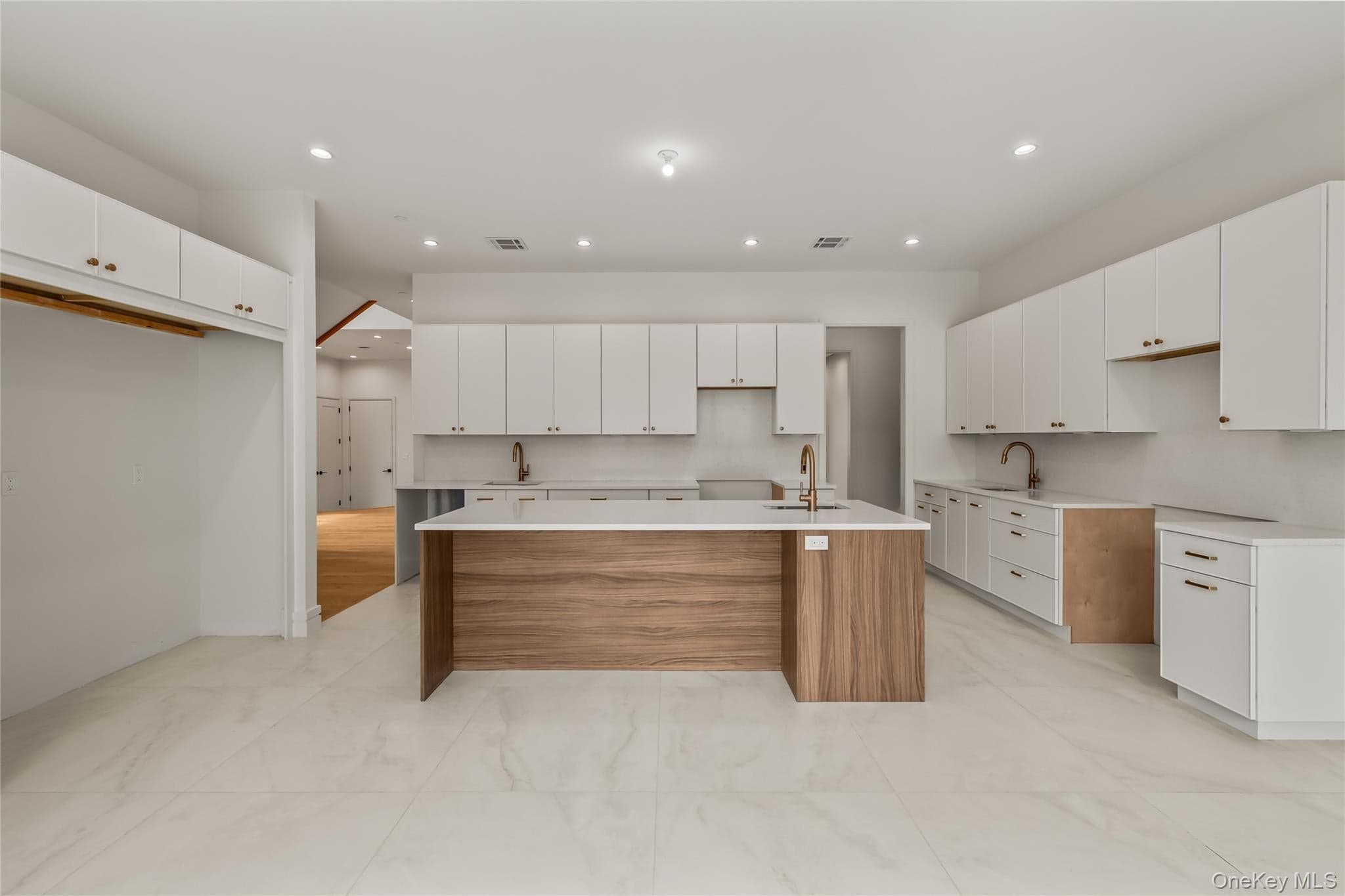 110 Fairview Avenue Unit: #202 thumbnail 10