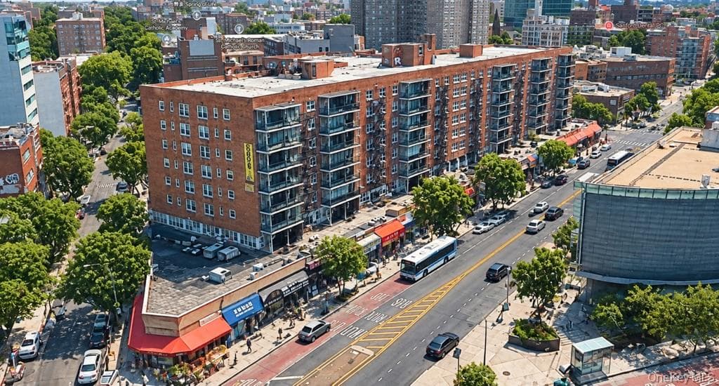 41-25 Kissena Boulevard Unit: 101D photo 1