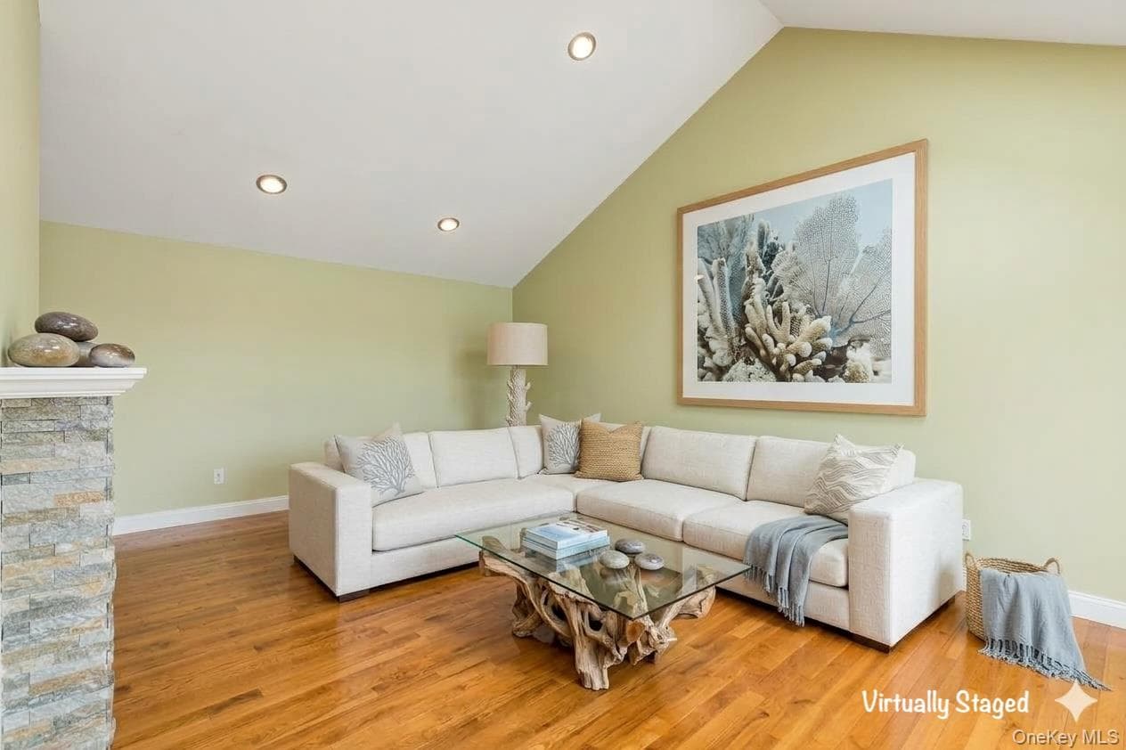 3104 Bluffs Drive thumbnail 7