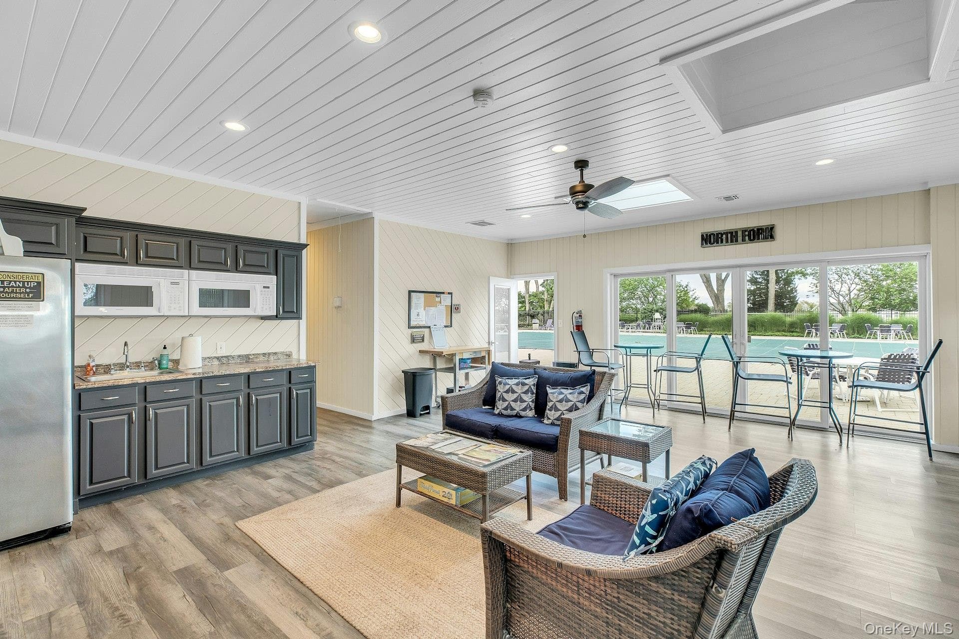 3104 Bluffs Drive thumbnail 33
