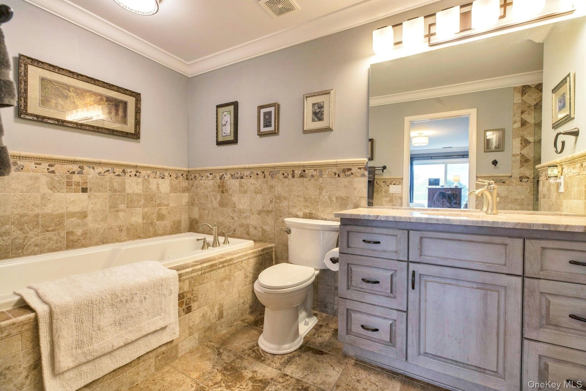 3104 Bluffs Drive thumbnail 20