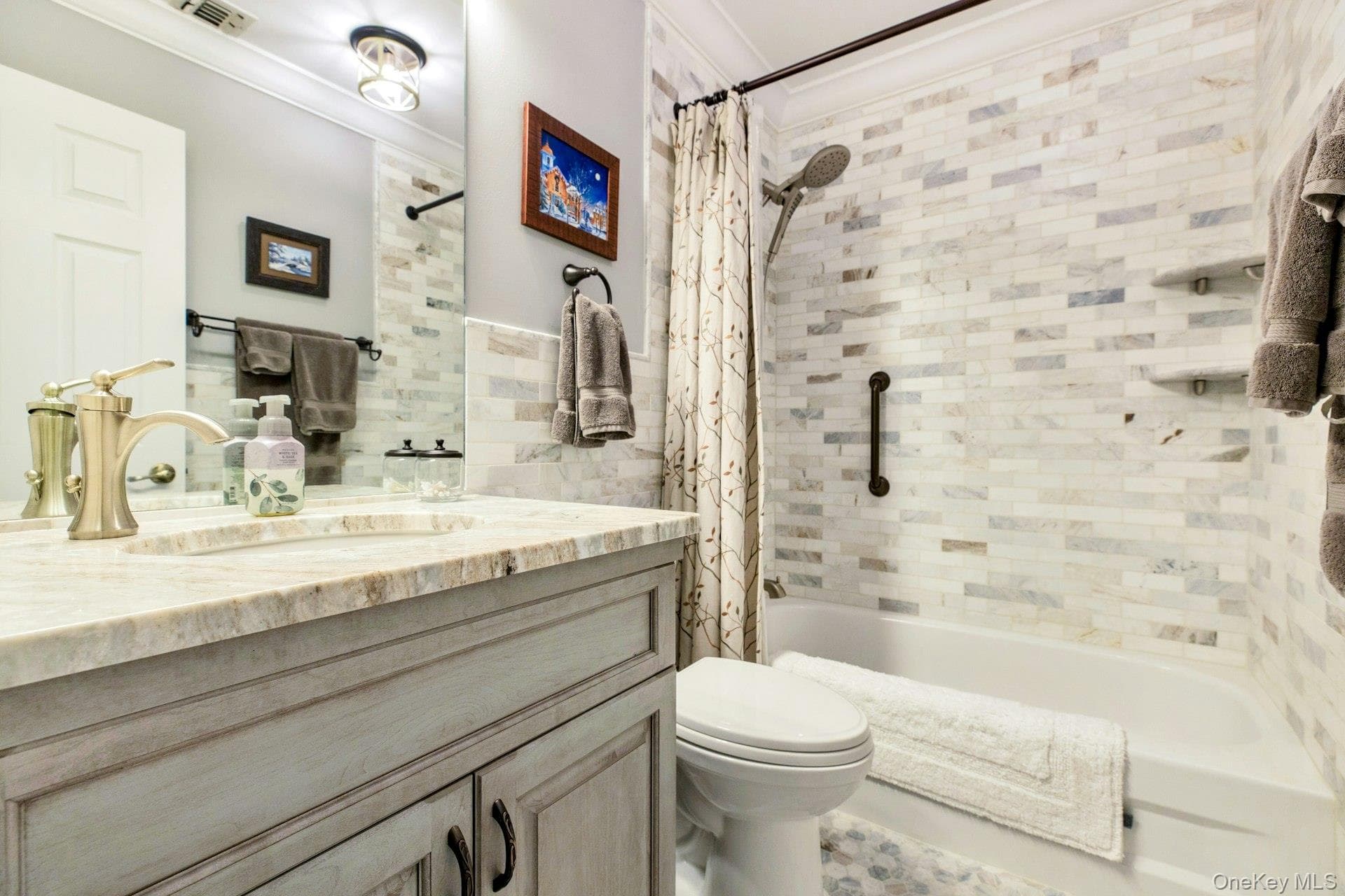 3104 Bluffs Drive thumbnail 17