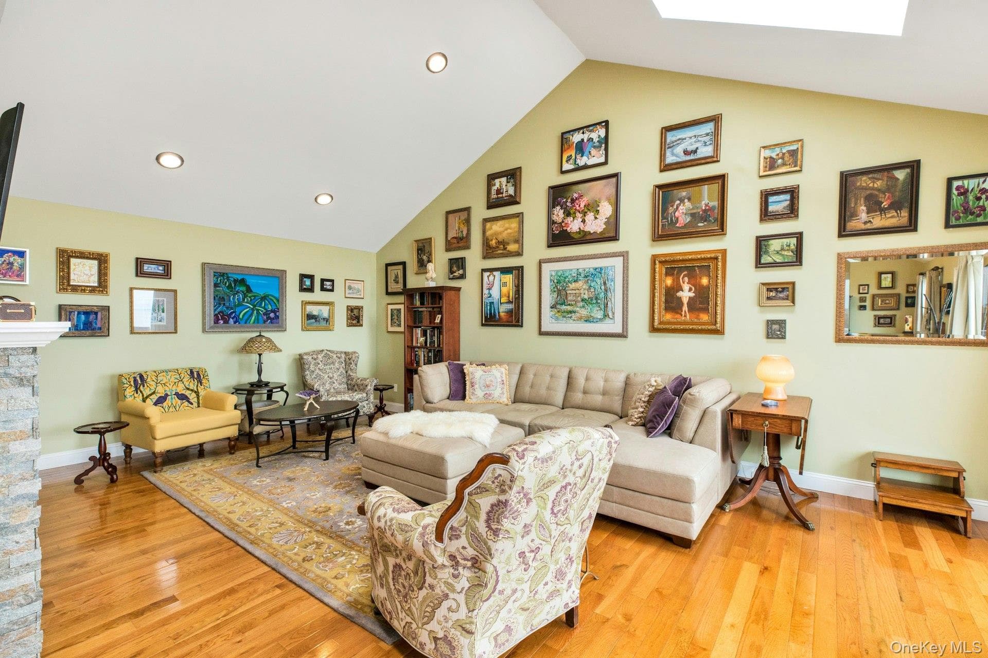 3104 Bluffs Drive thumbnail 8