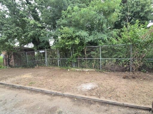 113 Avenue Avenue, Jamaica