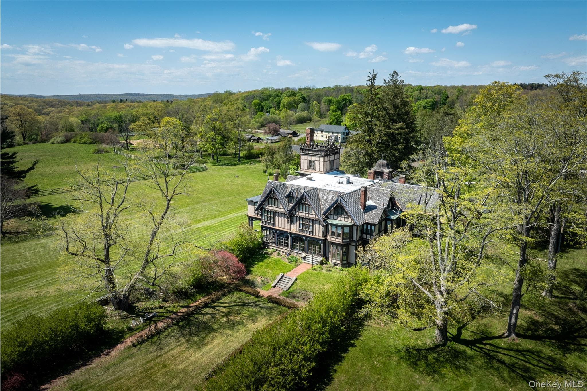 618 Quaker Hill Road thumbnail 4
