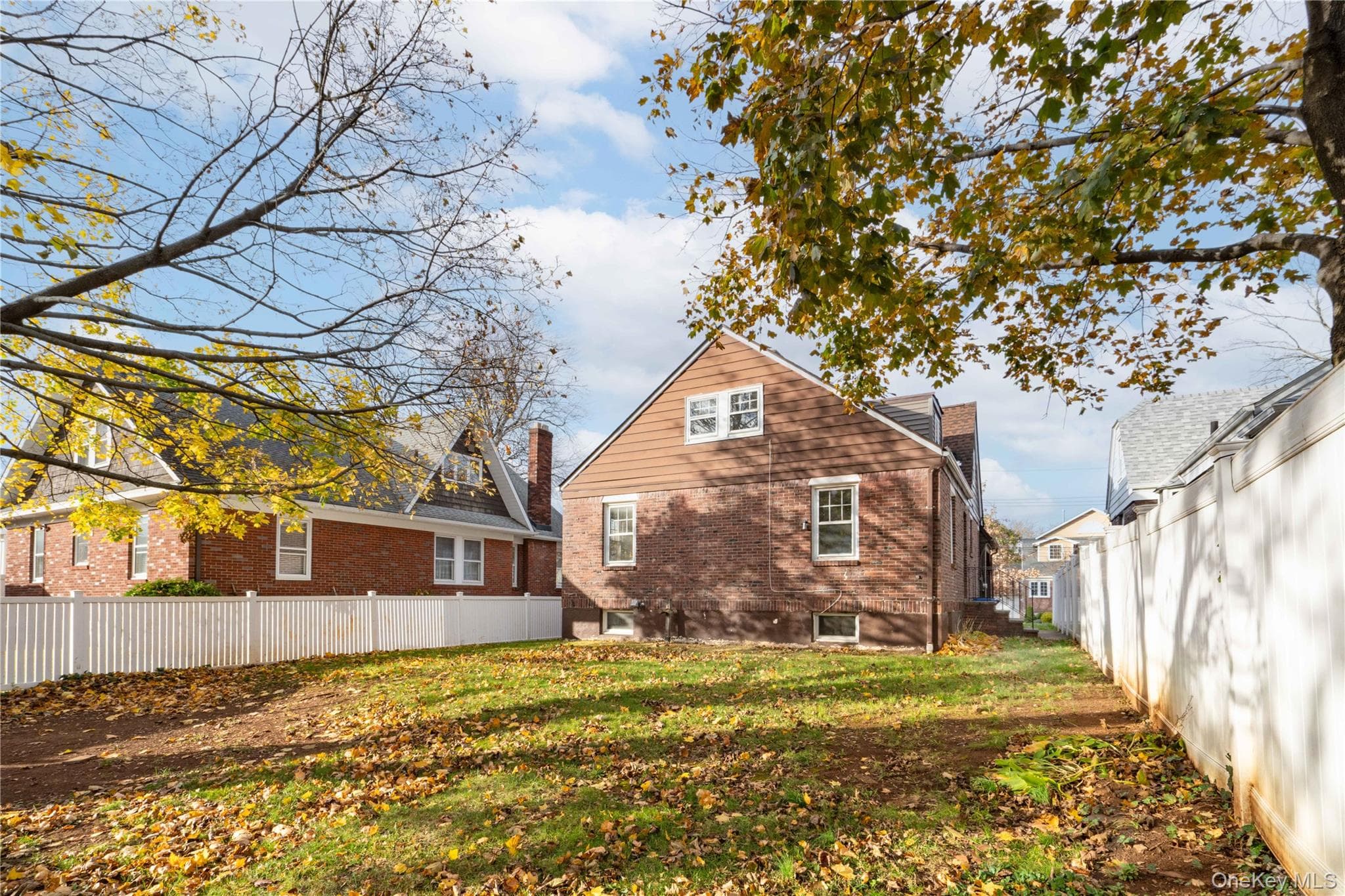 156 Goodwin Avenue thumbnail 15