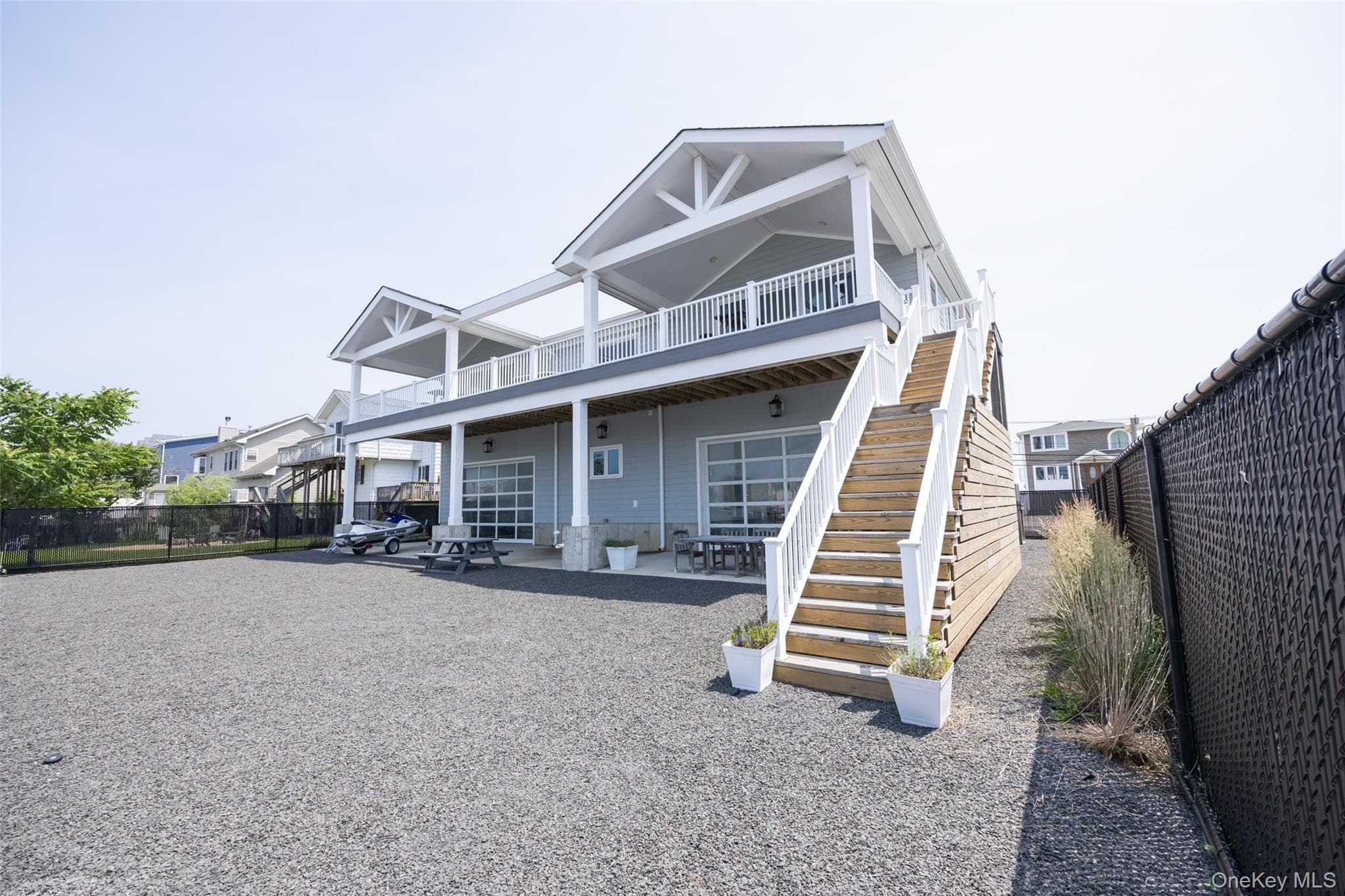 390 E Shore Road thumbnail 22